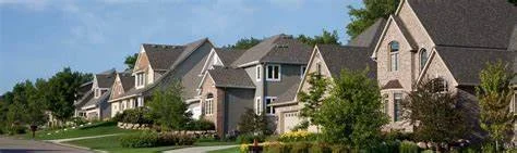 Why Timing Matters More Than the Season in Kansas Real Estate