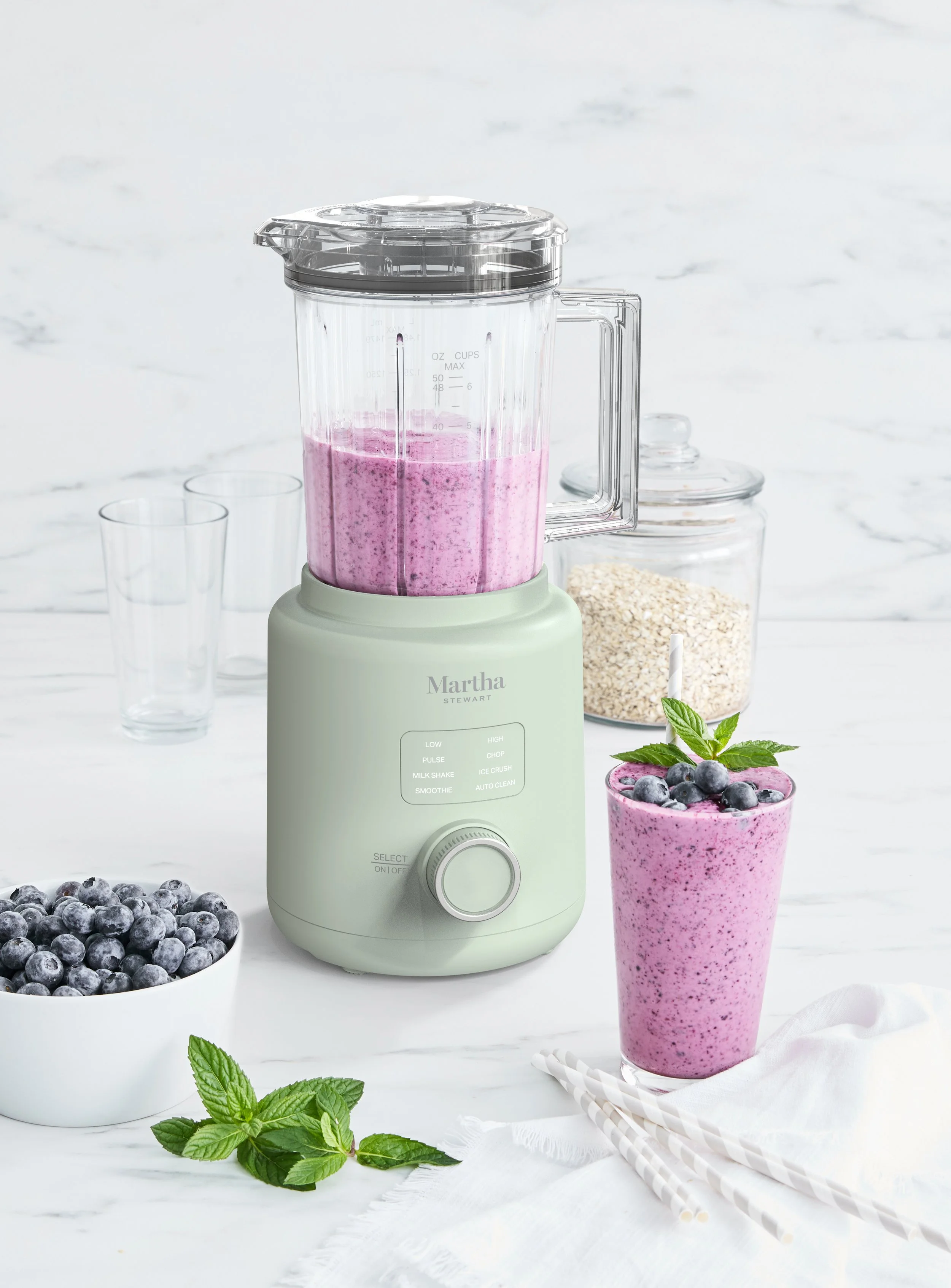 MStewart_50OzBlender_Taupe_Smoothie2-Green2.jpg