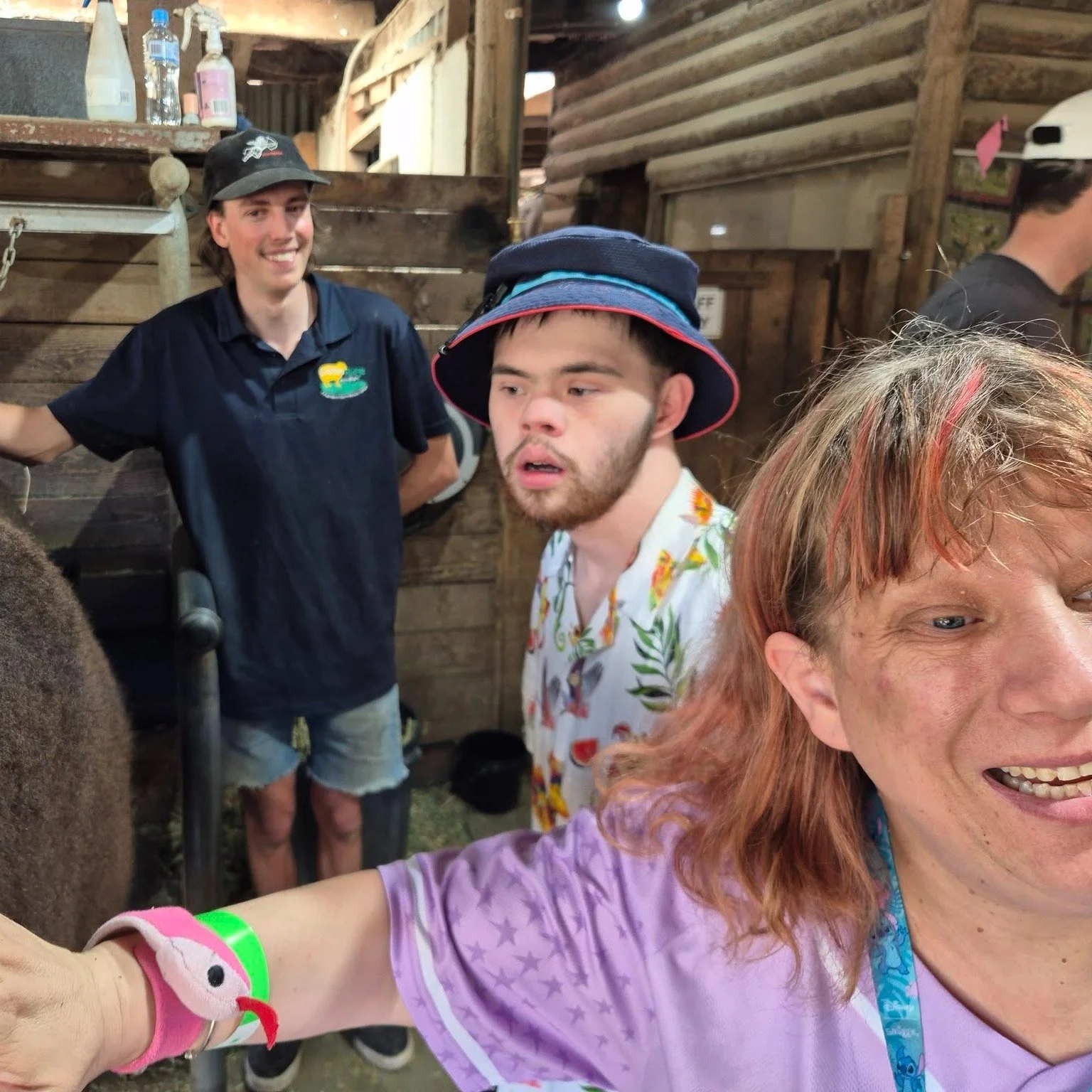 🐮 Wonderful Day at The Golden Ridge Animal Farm! 🐰
We had an absolutely wonderful time last Sunday at The Golden Ridge Animal Farm &mdash; patting cute little ducks and fluffy rabbits, and even getting the chance to milk a cow! 🐄💦
Such a fun and 