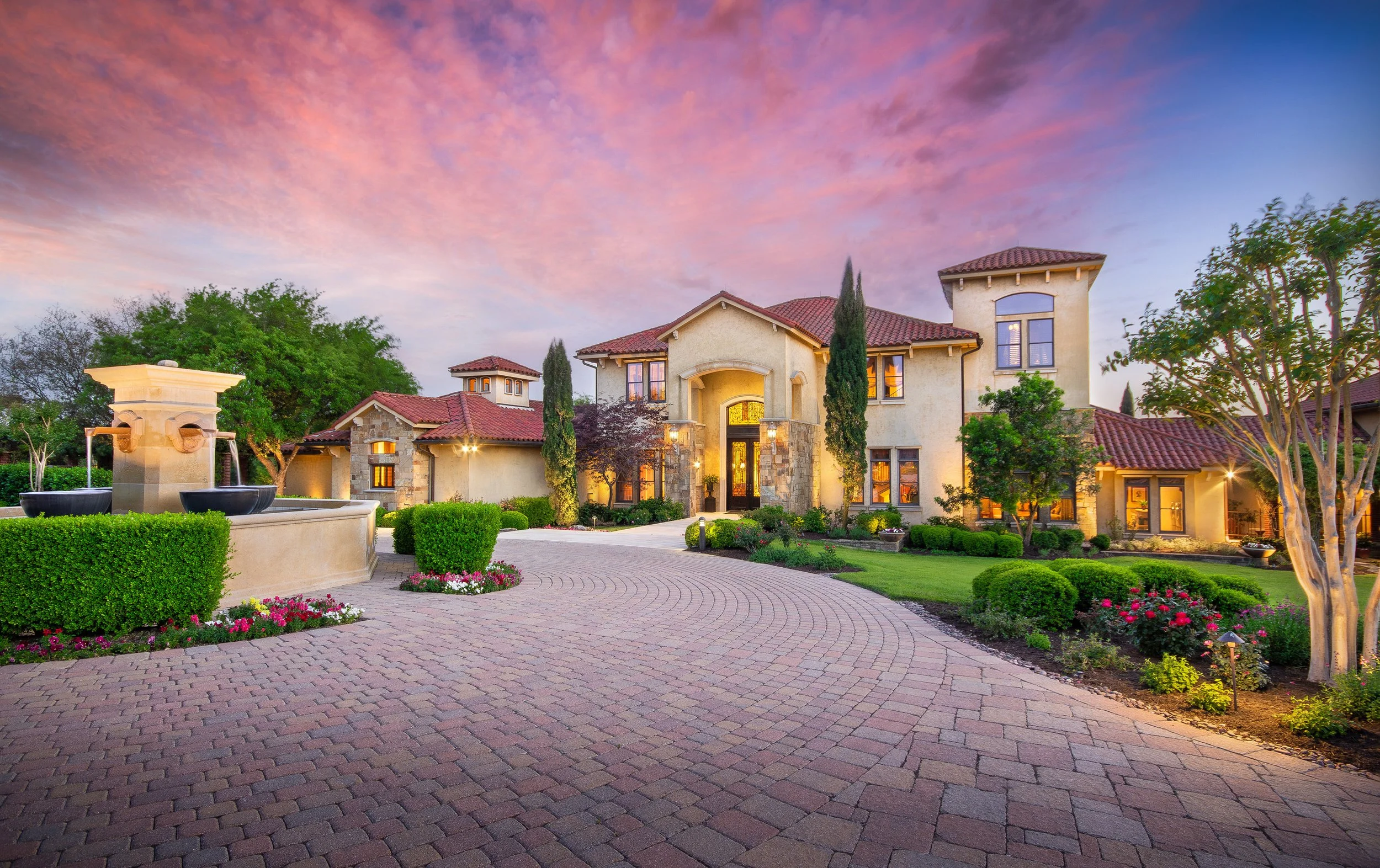 REAL ESTATE 09.jpg