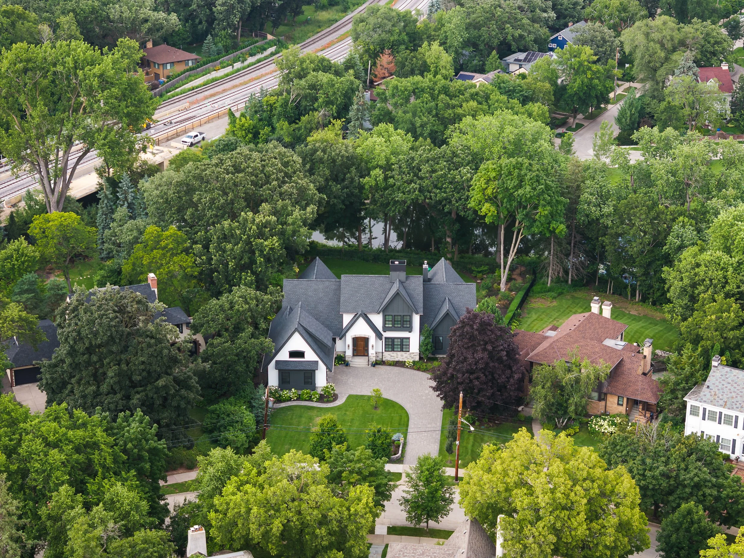 2828 Benton Blvd-MLS-33.jpg