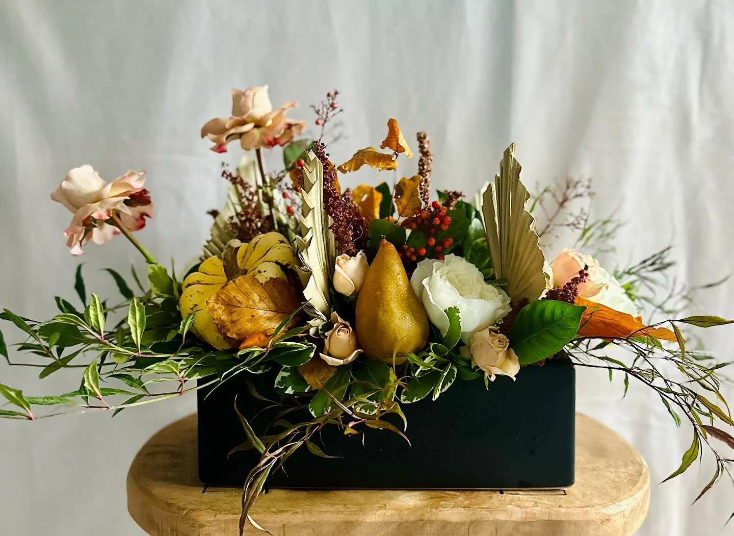 A few last minute centerpieces heading to Remnants this morning! 
#thanksgiving #thanksgivingtabledecor #justbringflowers