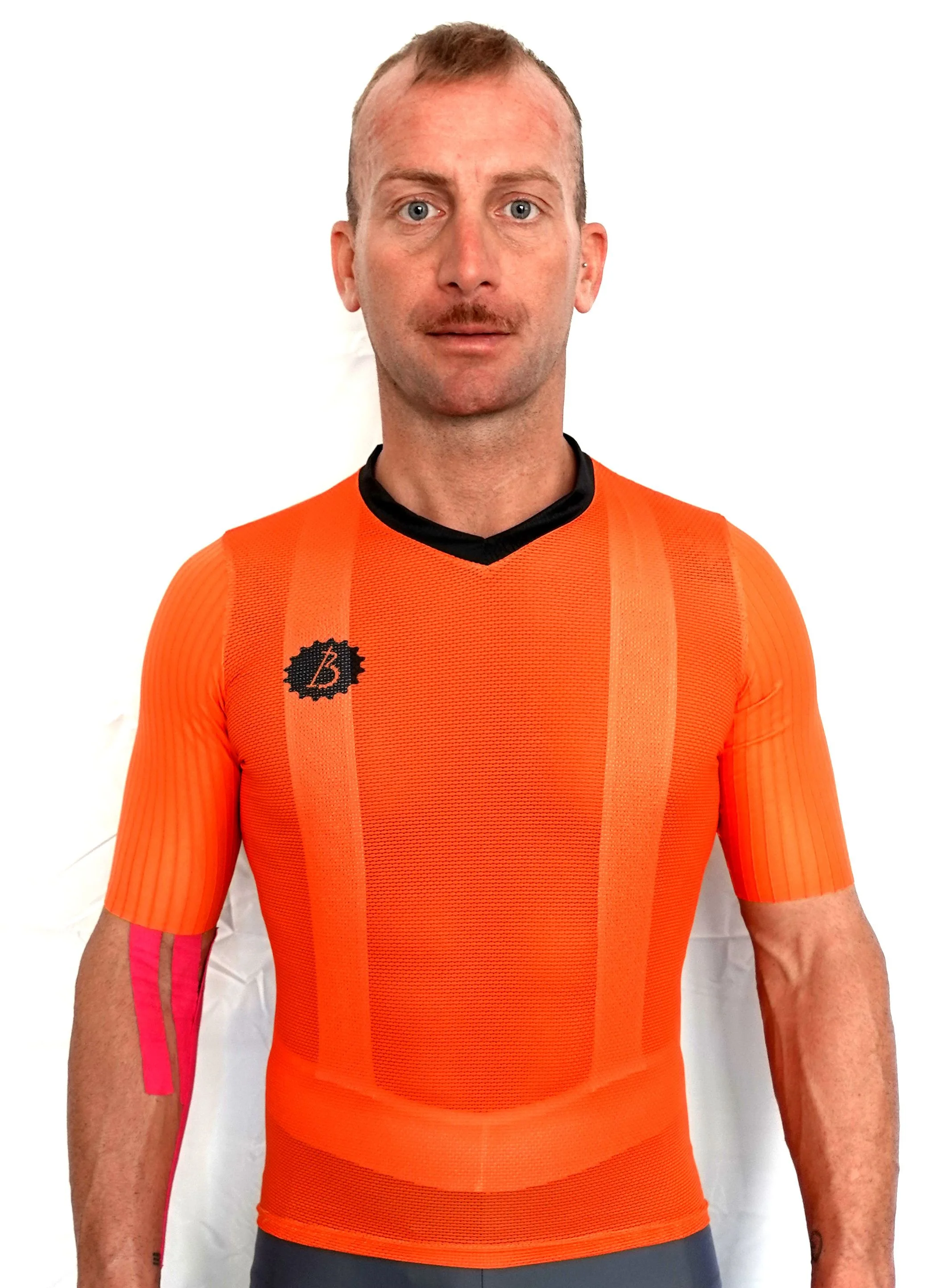 T-SHIRT EVO ORANGE MAN FRONT.jpg