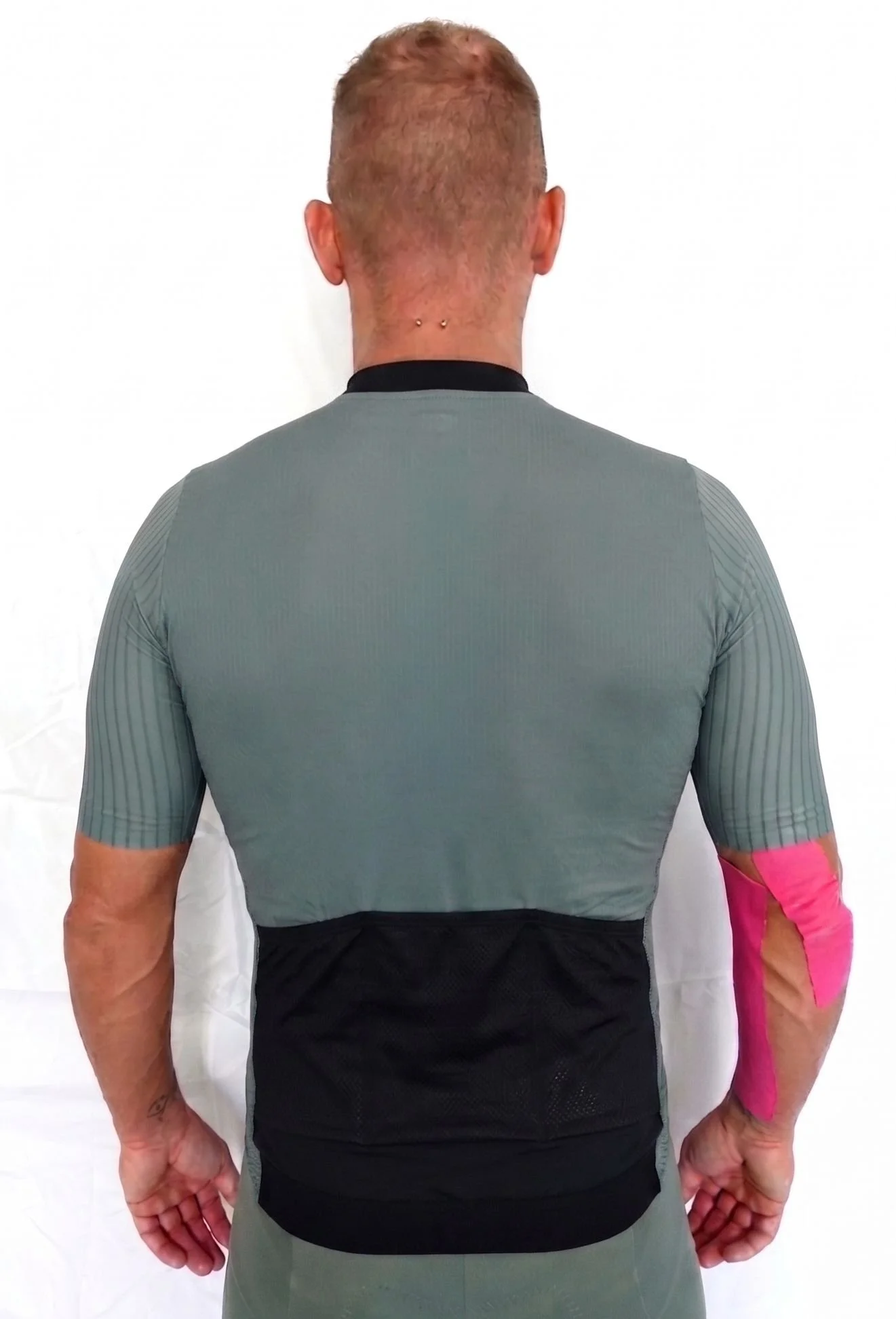T-SHIRT EVO GREEN MAN BACK.jpg