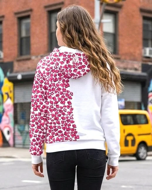 Animalier woman back detail.jpg