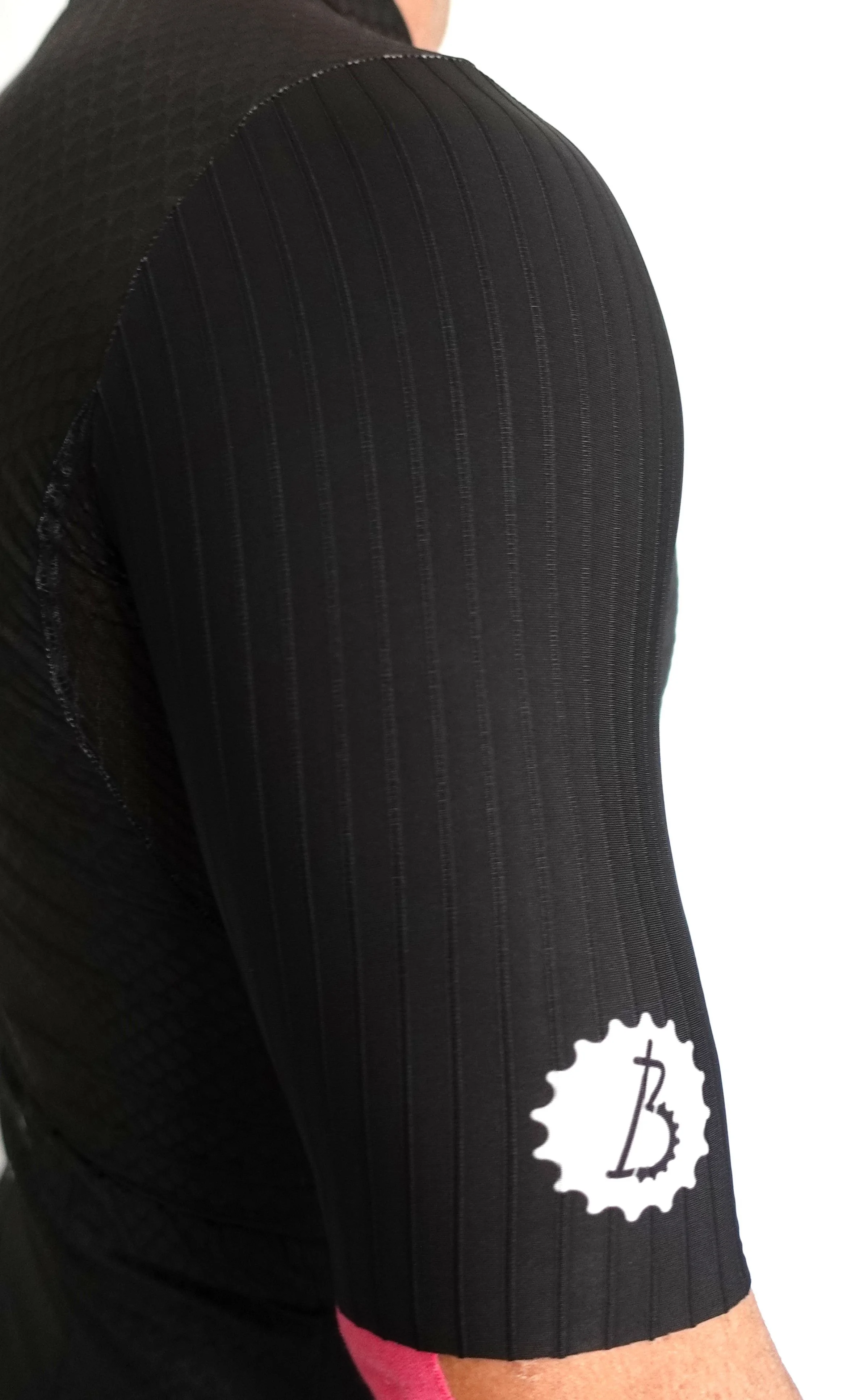 JERSEY WOVEN BLACK MAN SLEEVE DETAIL.jpg