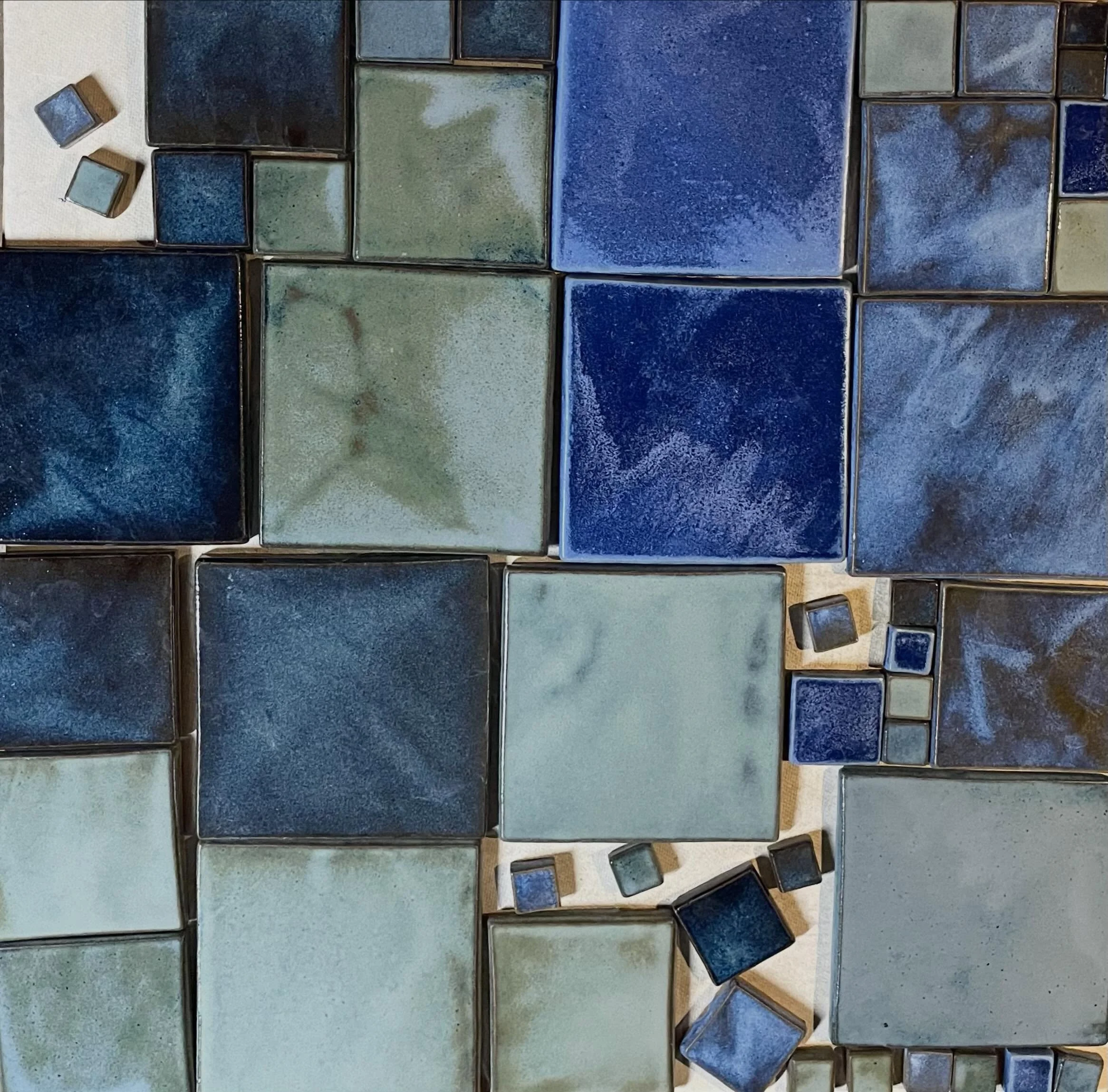 Fresh tiles. 🟦🩵🟦 All the blues. #handmadeceramictiles #tiles #homerenovation #ceramics #studioceramics