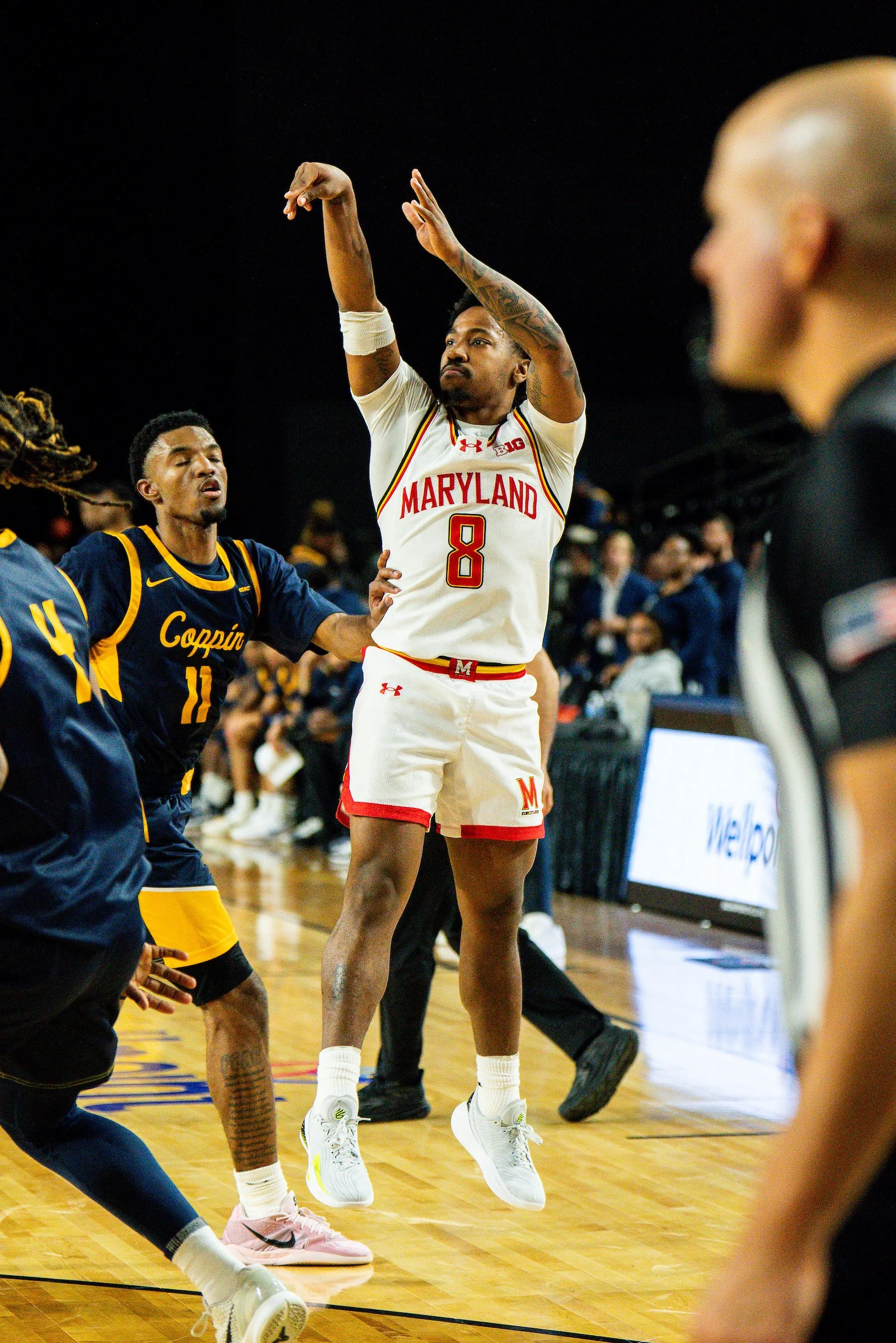 Maryland Basketball player at HOF Series Baltimore.