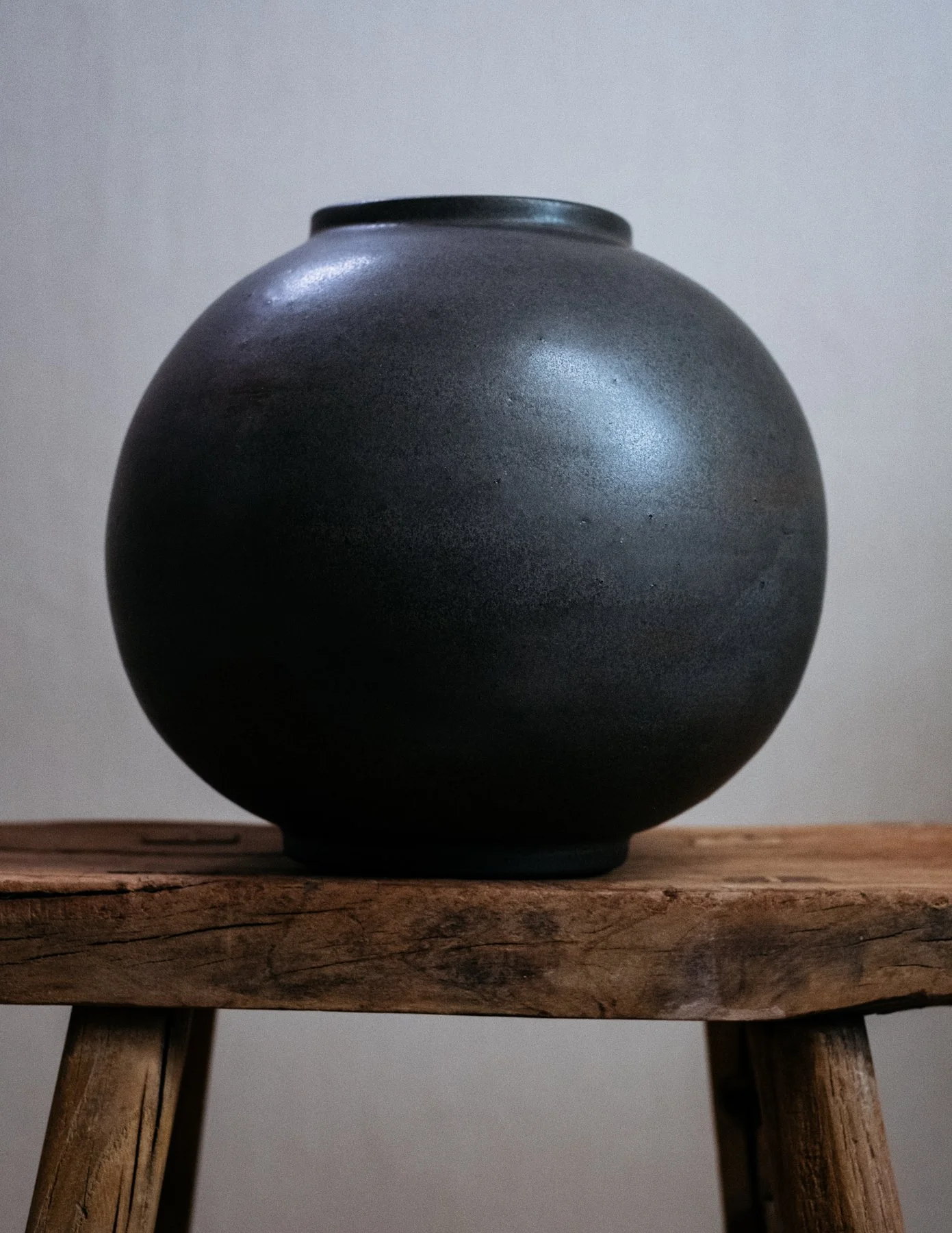 SOLD OUT - charcoal moon jar, large