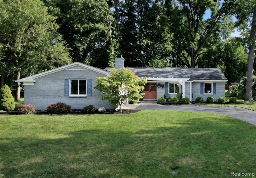 Home Sold, 337 Beechview Dr. S, Rochester Hills, MI, Lisa Caleca Realtor
