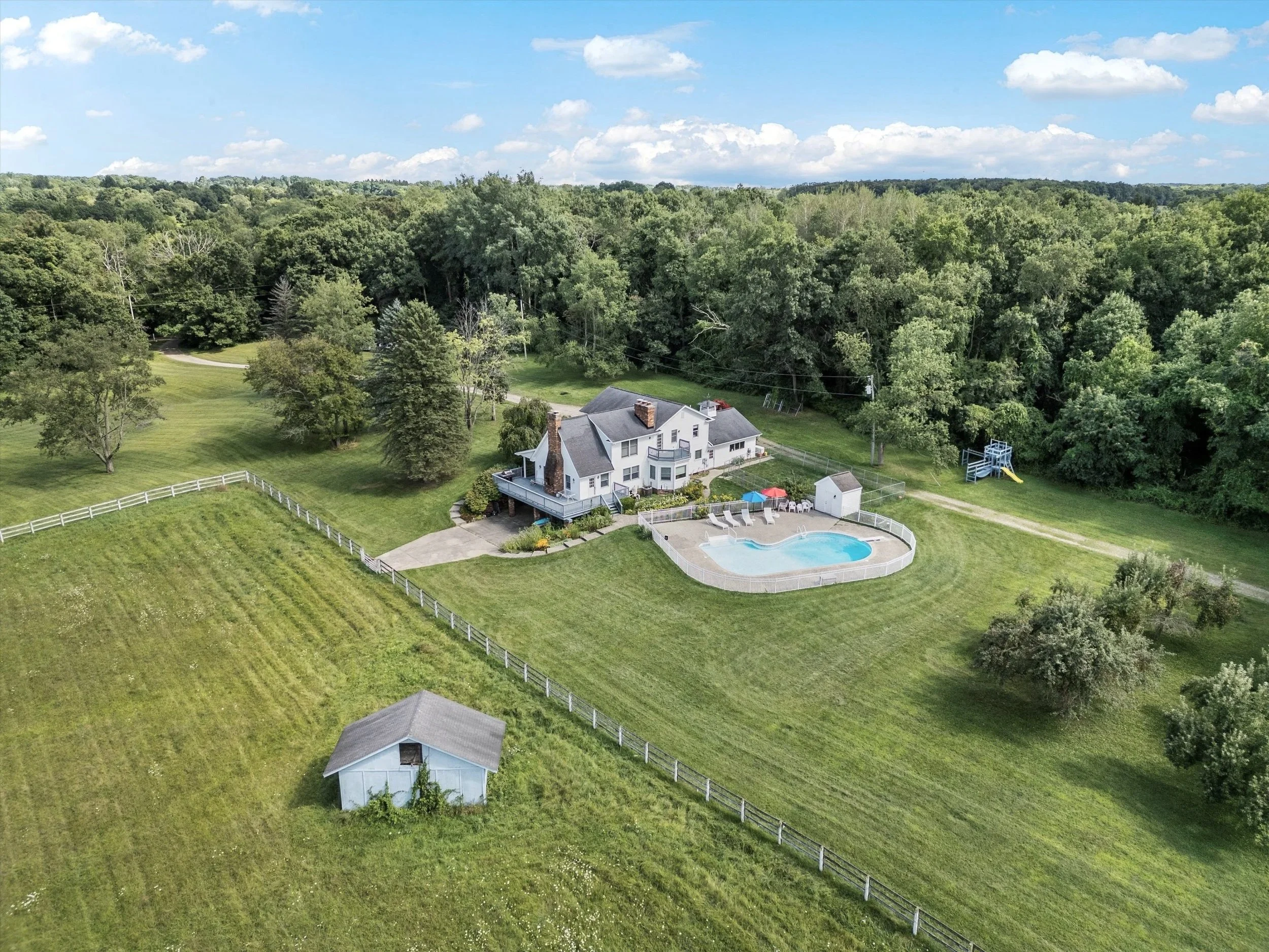 Home for sale, 2273 Delano Rd, Oxford MI , 13 Acres, Trails to Metamora Hunt, Horse Country, Lisa Caleca Realtor