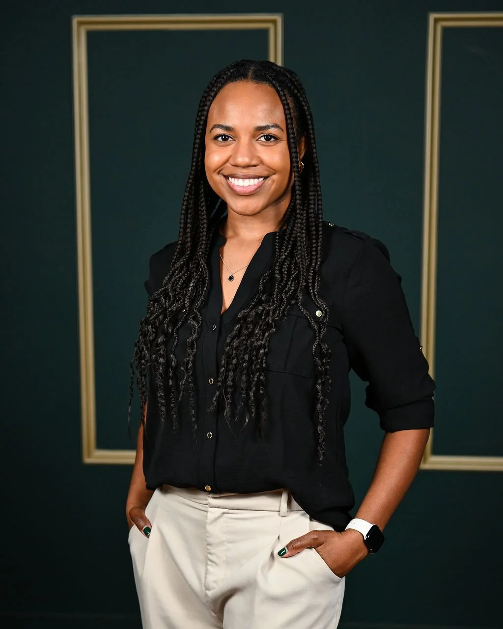 ashleyb_headshots-037 (1).jpg