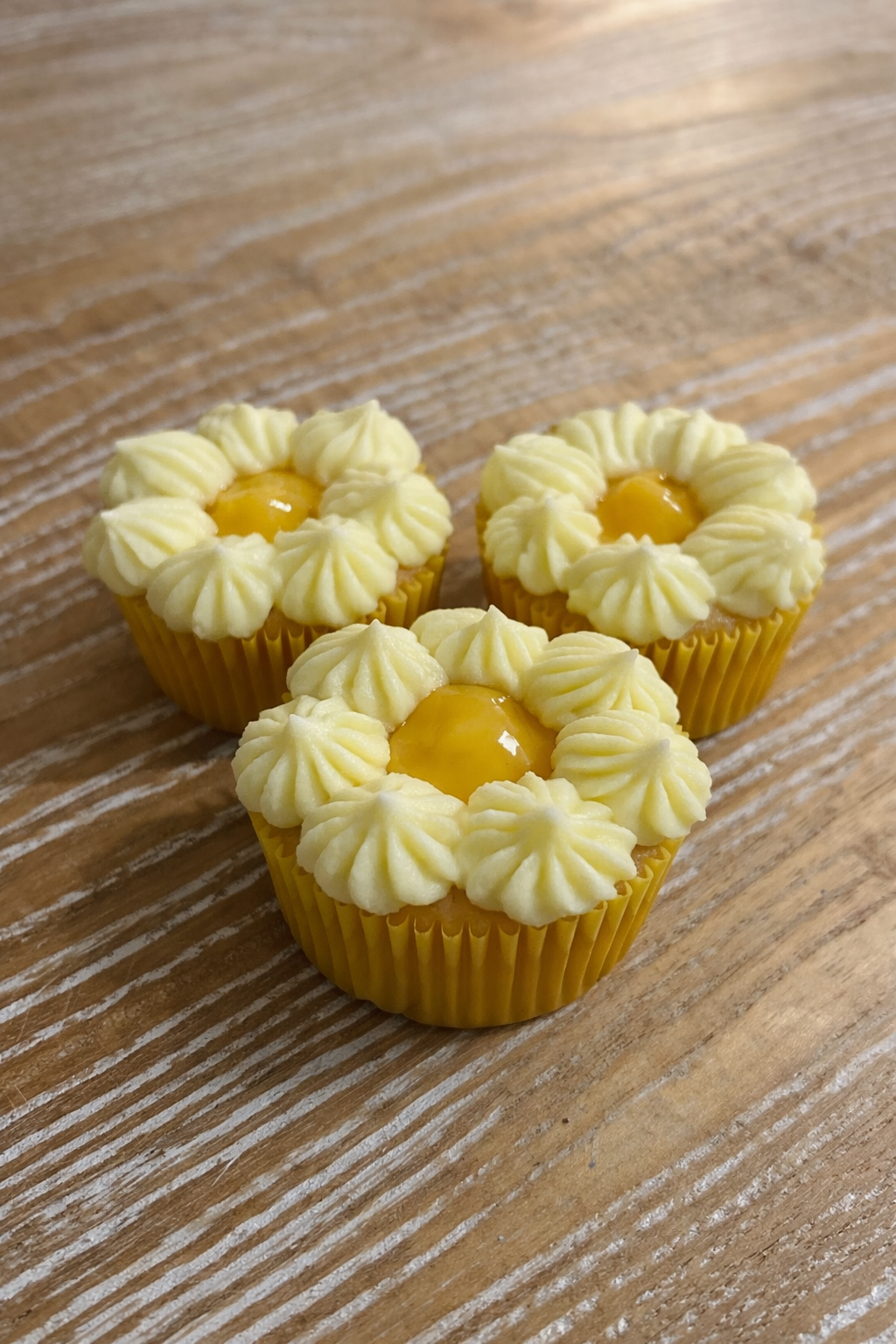 Bespoke Lemon Cupcakes