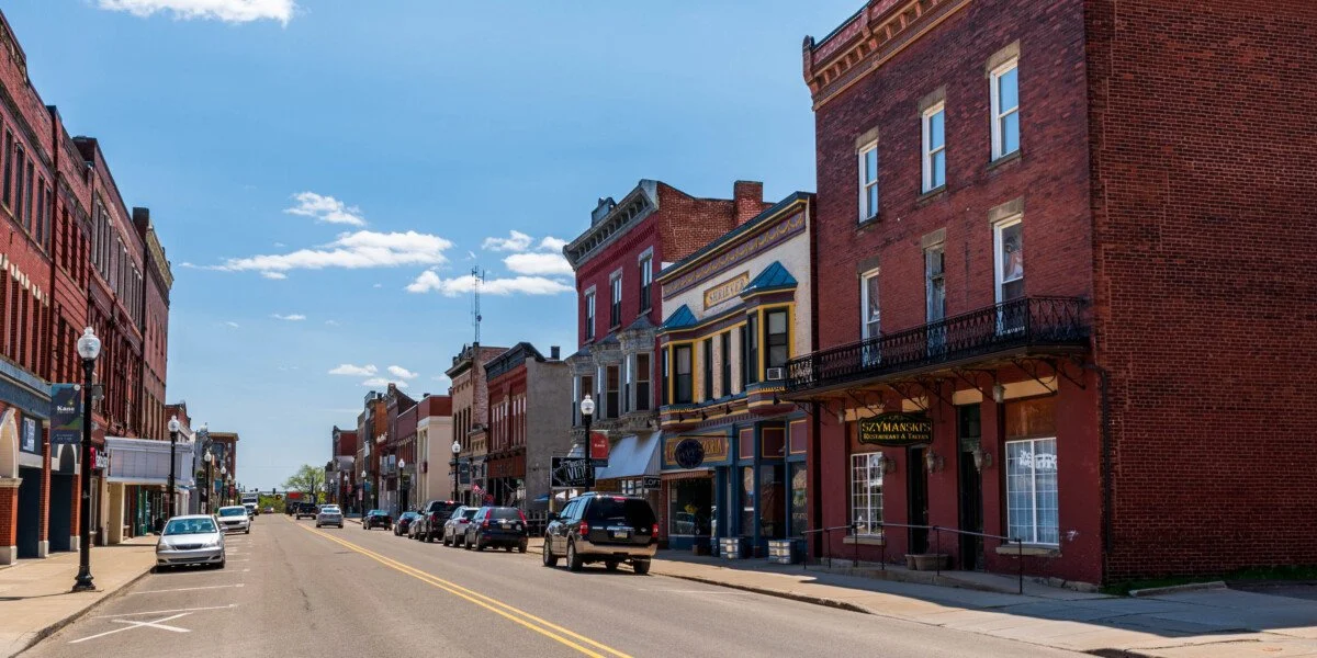 Why Small Business Owners should own the commercial real estate where their business is ran.