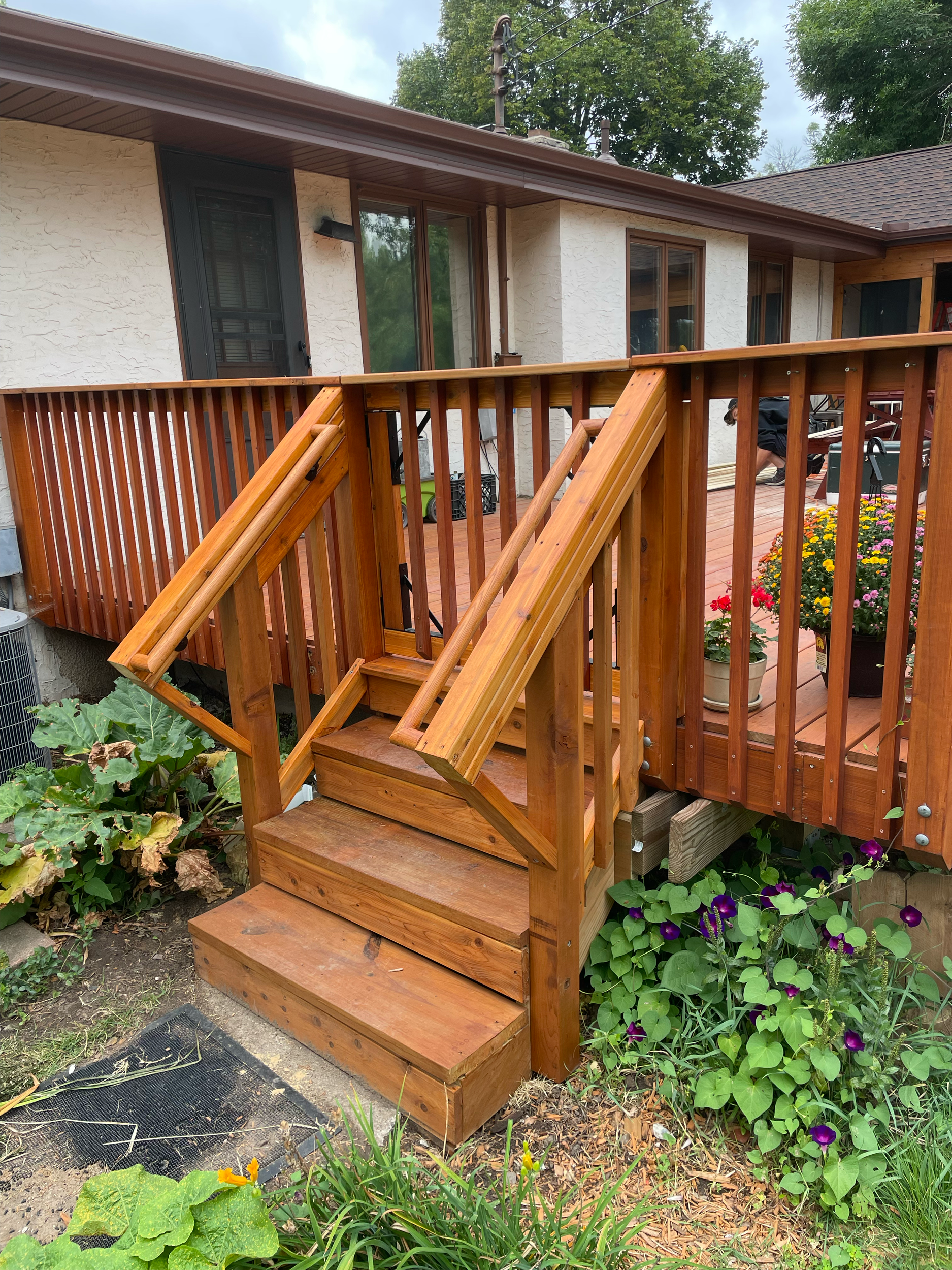 Deck stairs, railings & stain
