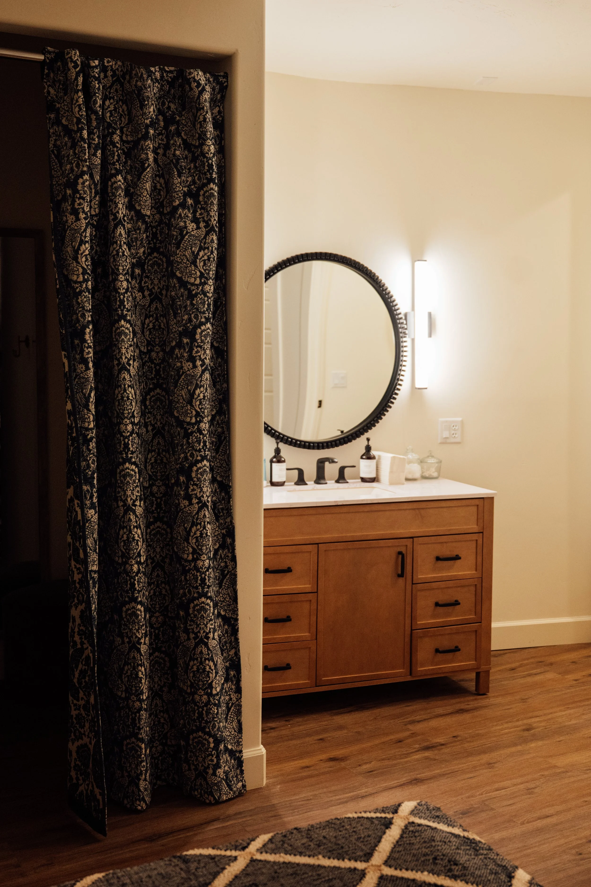 Styled by Movara Locker Room