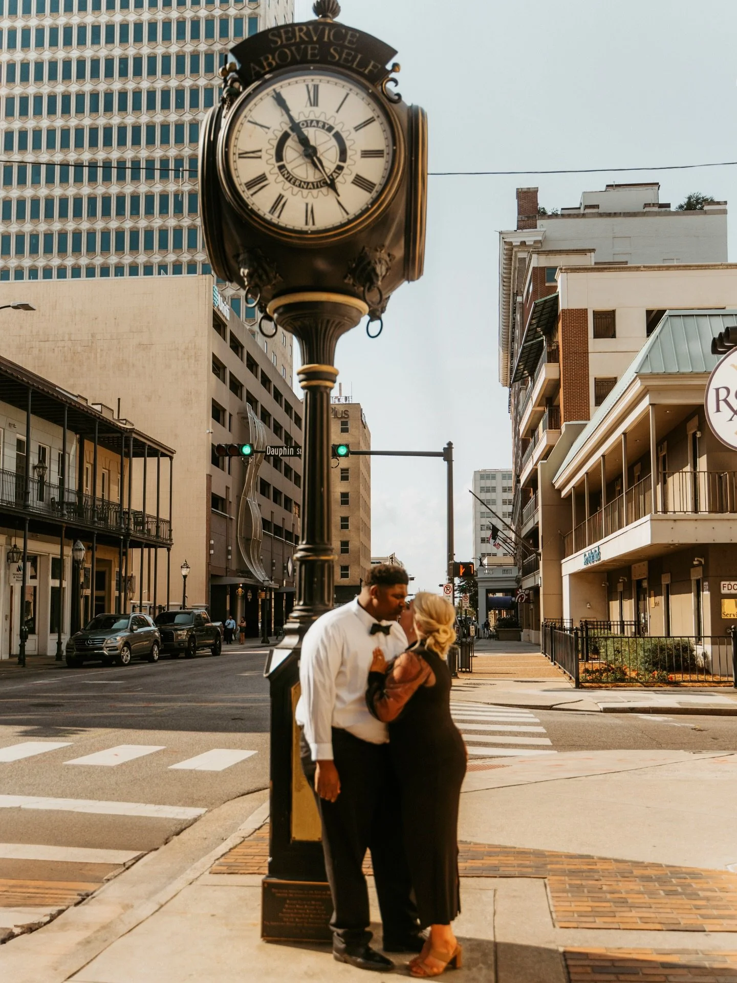 Sunday evening, I got to hang out with Harlie and Carlos for a stroll around beautiful downtown Mobile to capture their engagement, and it was such a blast!!! It just makes me all the more excited for their wedding next year! 🤍

This was actually my