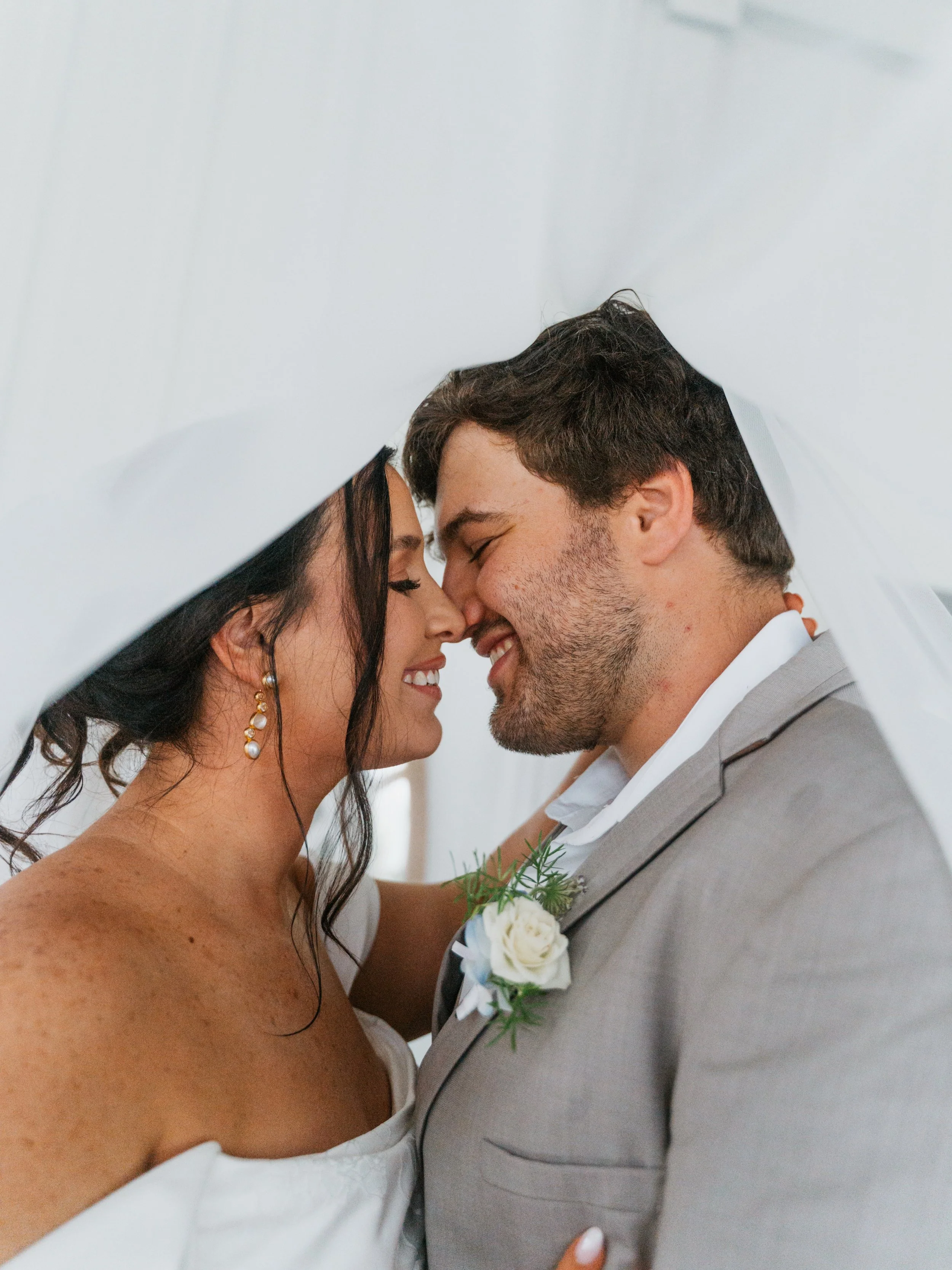 Paul + Kylee 

05.09.2026

Venue - Chandelier Oaks 
Photography- Jessica Smith 
Florals- The Blooming Barn 
Hair- Sara Patterson/Carolyn Wilson 
Makeup- Anna Childress / Hayley J. MUA &amp; brows
Dress- Bridal Bliss of Hattiesburg
DJ- DJ Redzone
Food