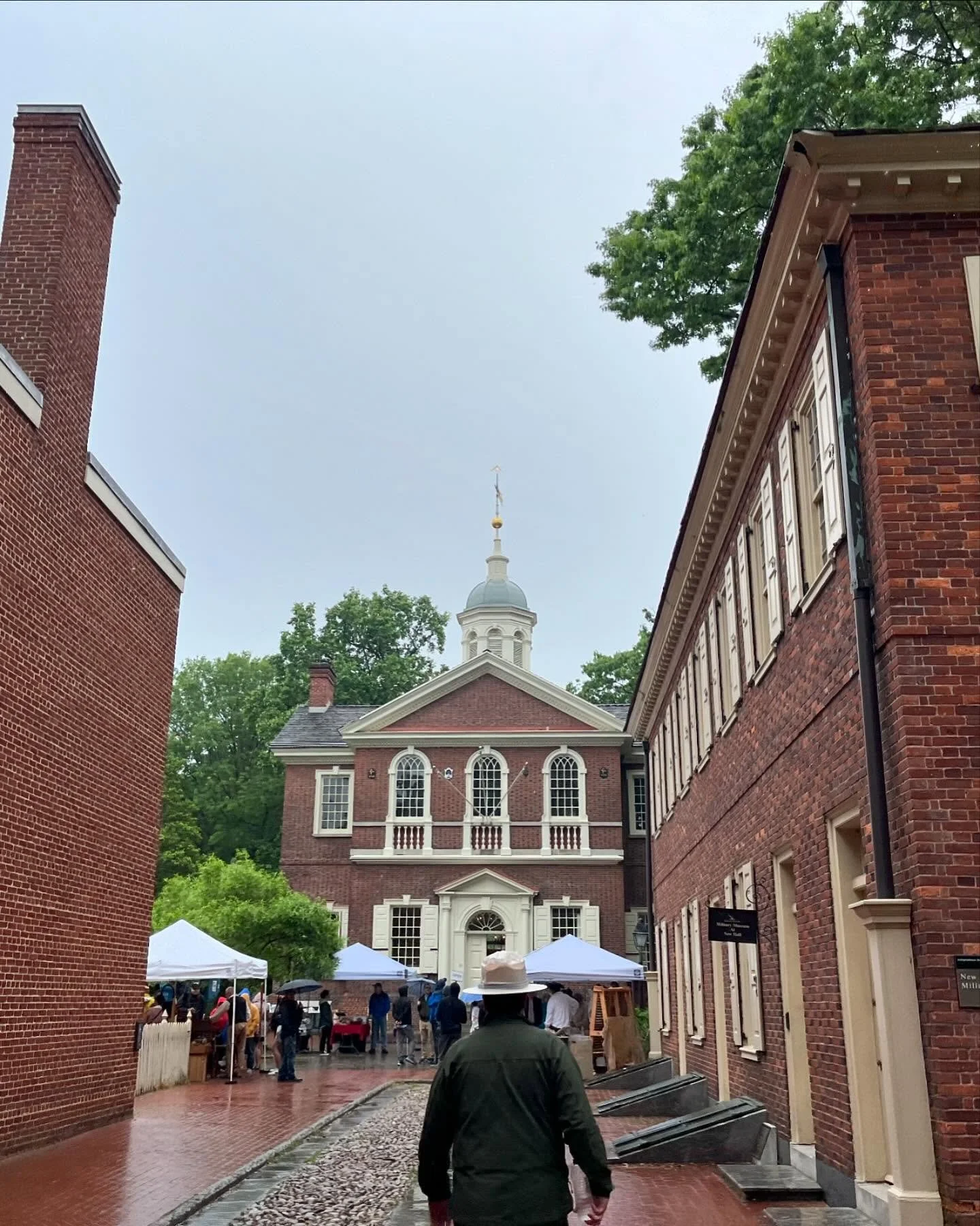 A rainy, but pleasant day in Philly.  Came up to see @limeworks.us at @carpentershall 

Took lots of photos to sketch later since it&rsquo;s too wet to sketch in person!