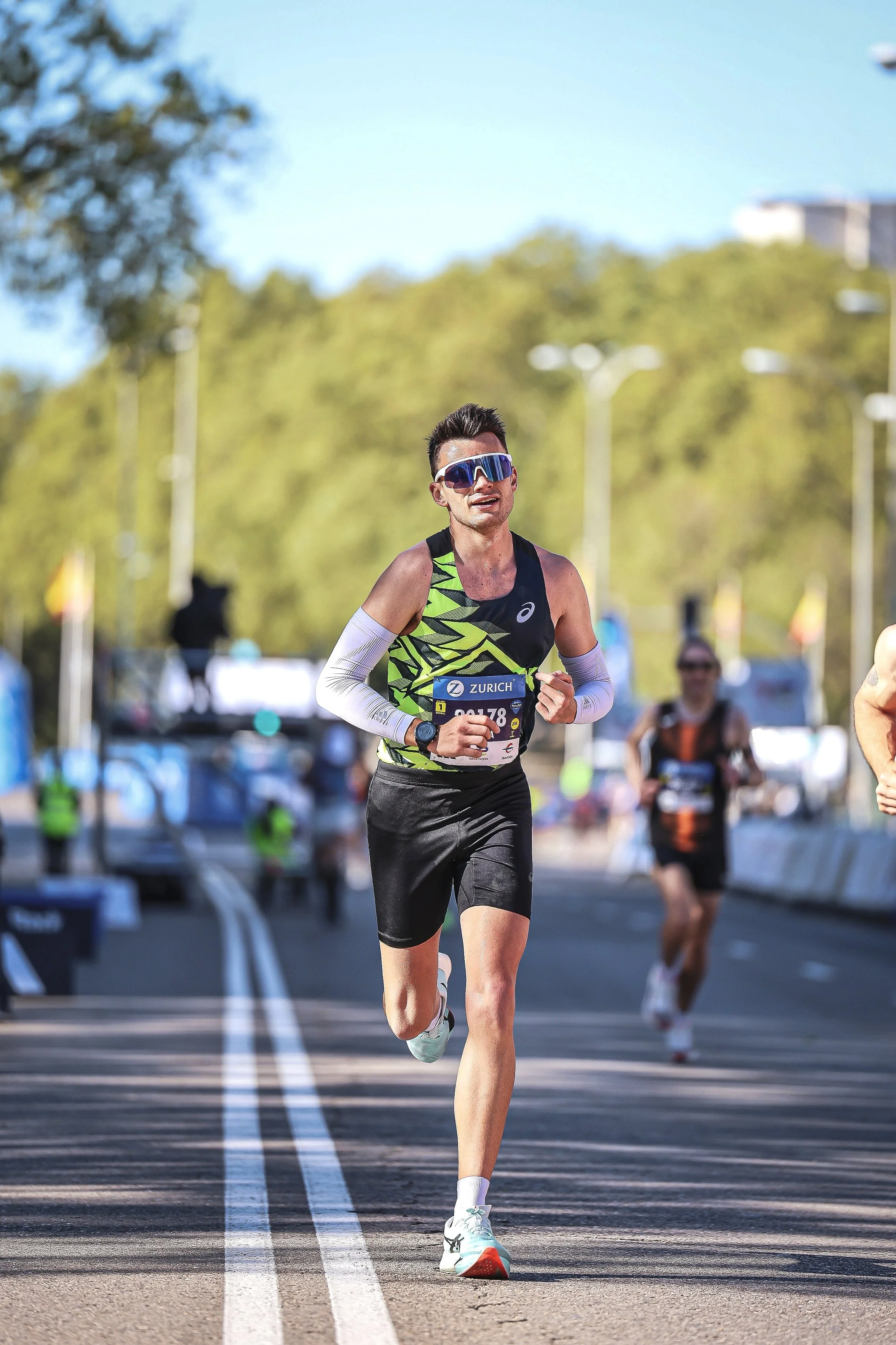 Building the Visual Positioning of a High-Performance Runner