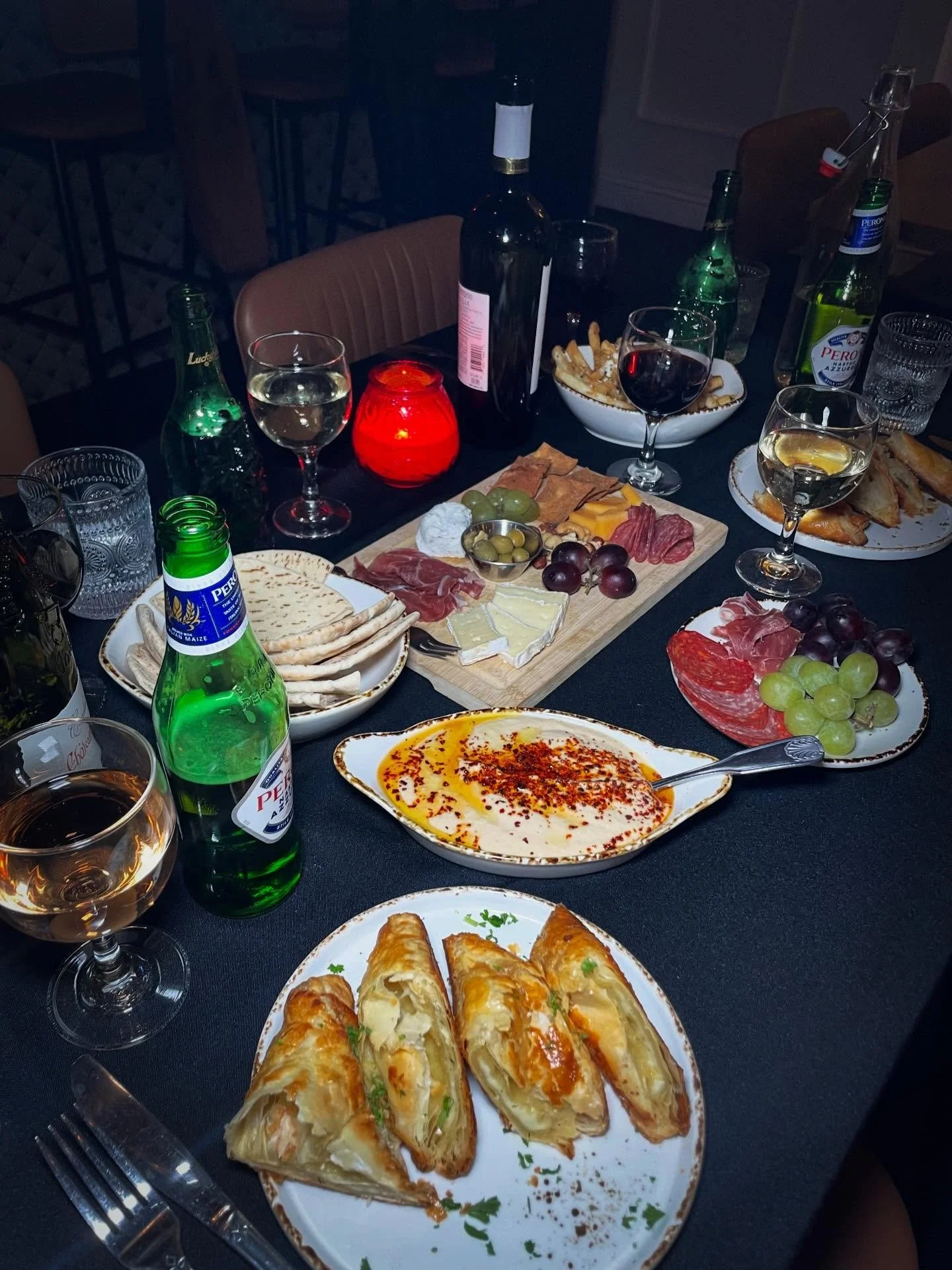 Menus are down.
🍷 Glasses are ready.

The only thing missing is YOU.❤️

BAkO isn&rsquo;t just wine &mdash; it&rsquo;s atmosphere, music, and conversations you don&rsquo;t rush.