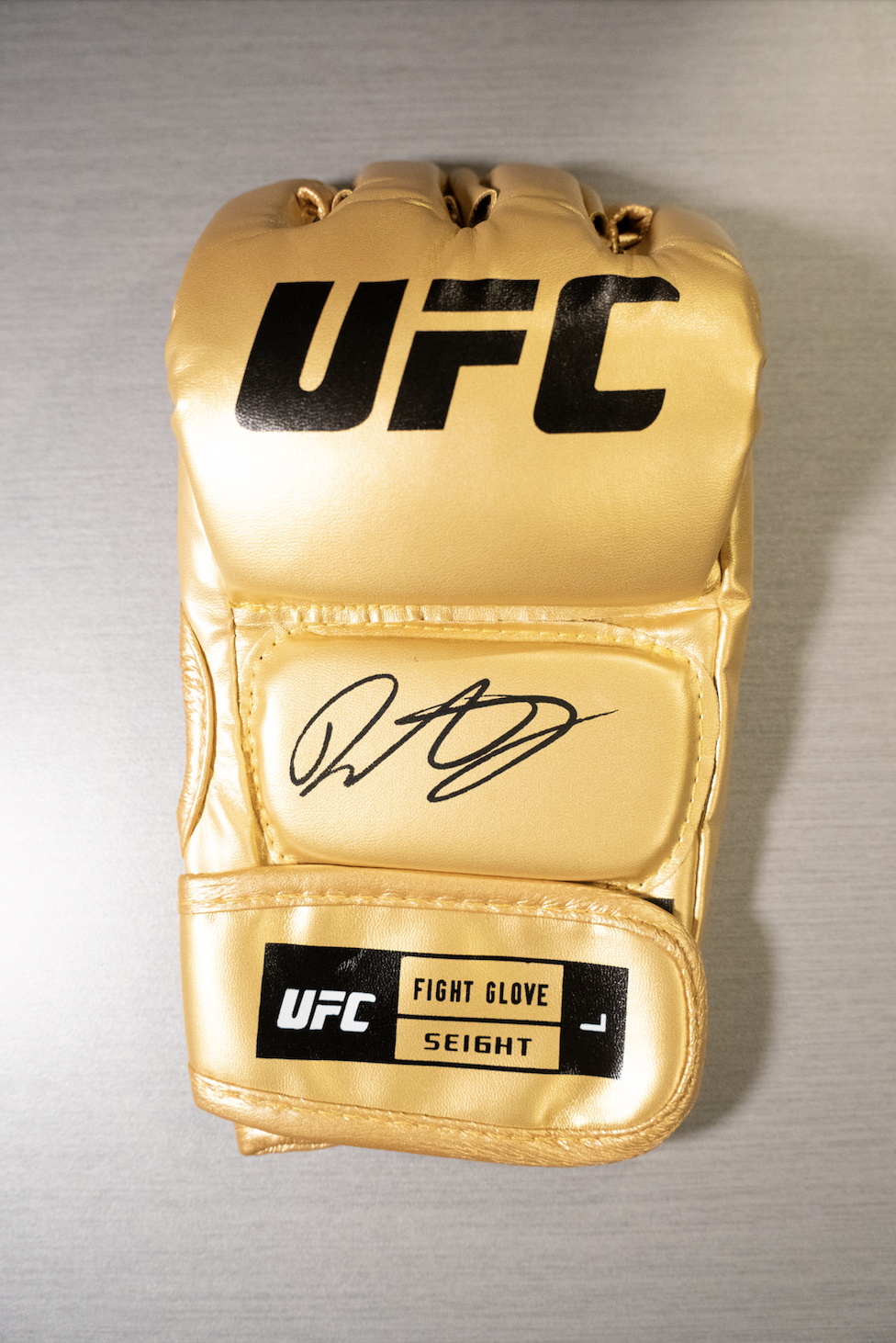 DEMETRIOUS JOHNSON AUTOGRAPHED GOLD GLOVE (PSA WITNESSED)