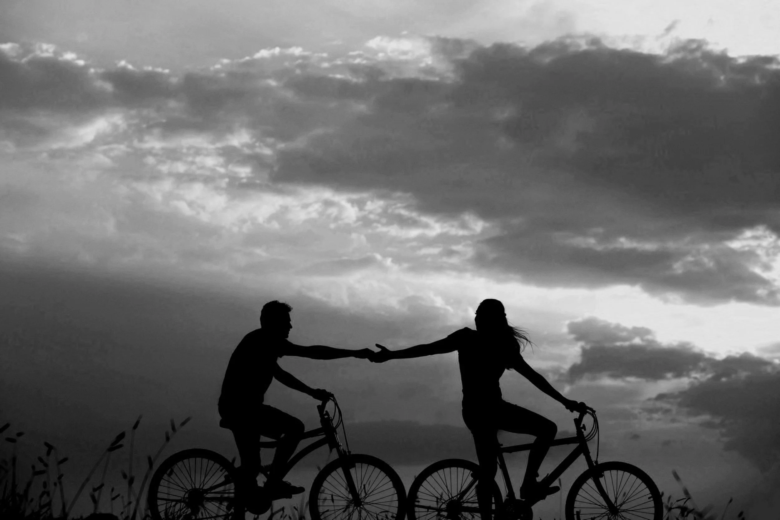 Managing Long-Distance Relationships While Studying in Australia