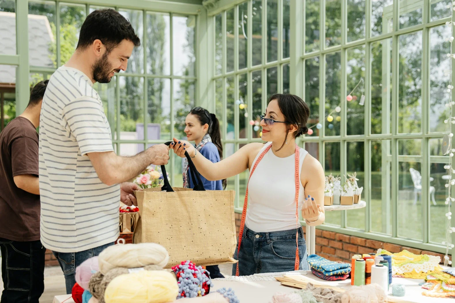 Where Immigrants Can Sell Unneeded Items for a Profit