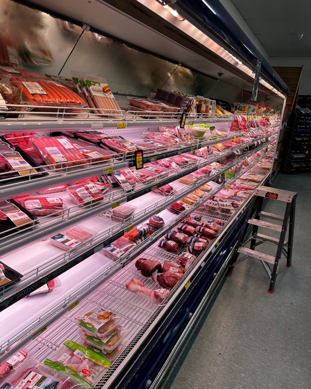 Refrigeration emergencies never happen at convenient times. 

That's why I keep space in my schedule for urgent callouts. 

If your system breaks down as the weather changes and you need help fast, contact me directly. 

I'll do my best to get to you