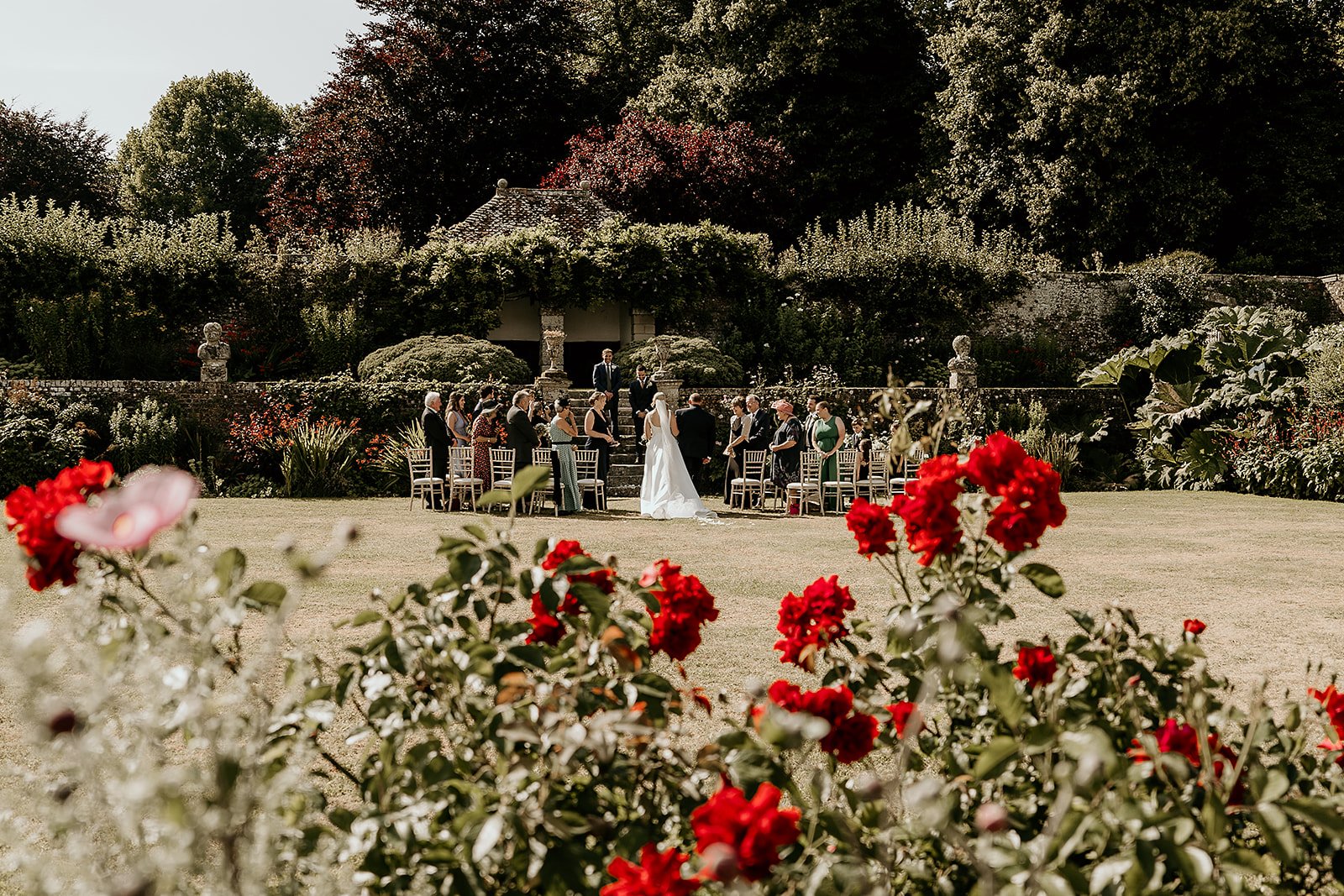 Madison and Stephen. Photos. www.photographybylouisajane.com  (2).jpg