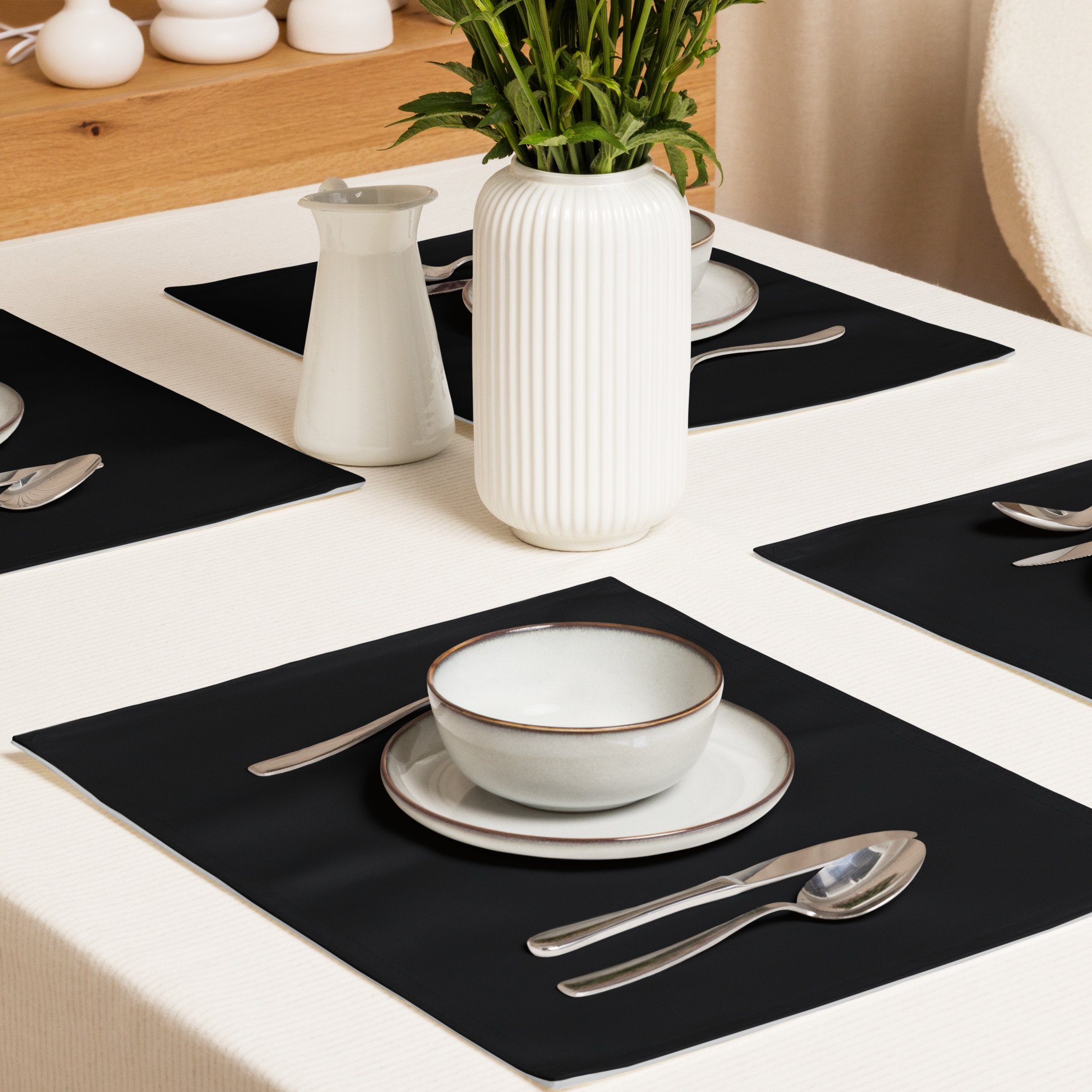 placemat-set-(4)-white-front-67c82b83dd7f2.jpg