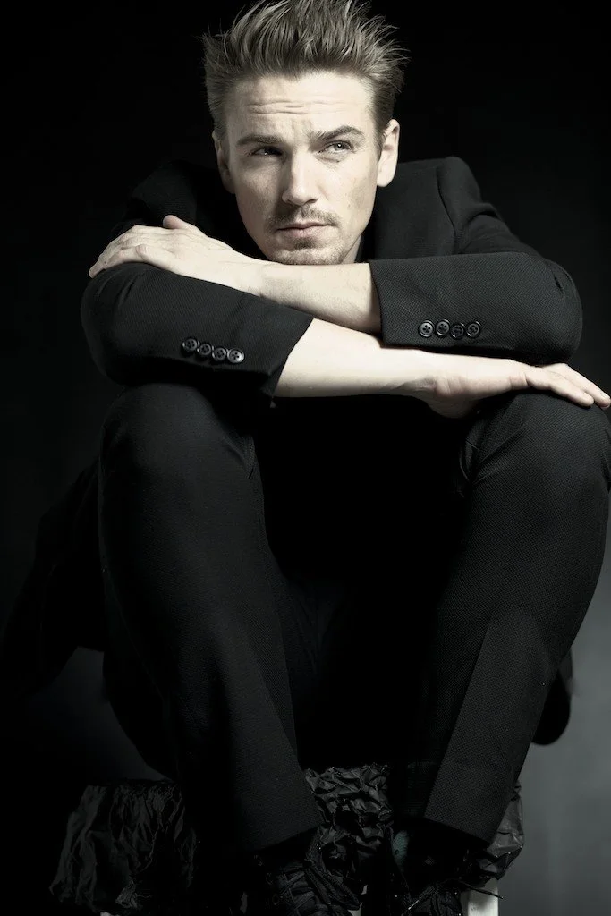 Riley Smith @rileysmithofficial 5M Followers