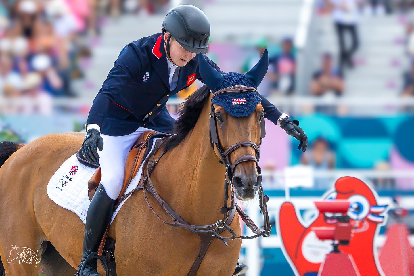 Happy Olympic Day! 

@harrycharles_1 and Romeo show us what being an Olympian is all about. 🤝 

📸 &copy;Kirsty Pasto, all rights reserved. 

#EquestrianMedia #PR #KirstyPastoMedia #Cheval  #EquestrianPhotography #Paris2024 #OlympicDay #TeamGB