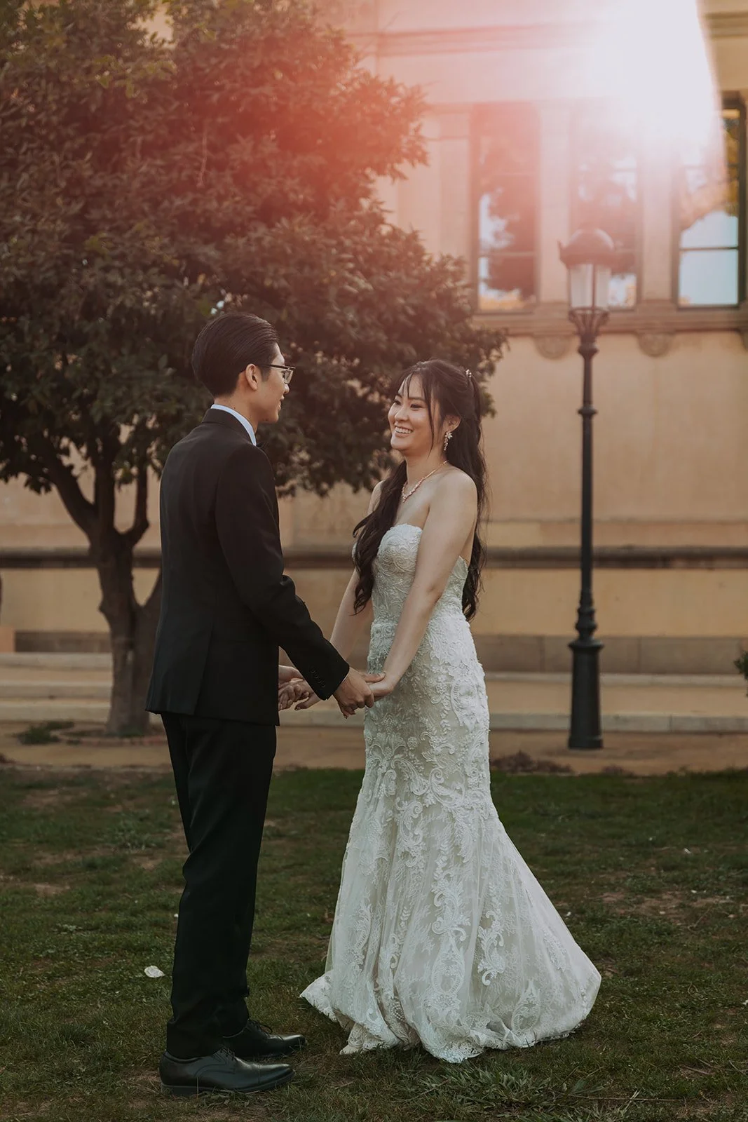 (Park in BCN) Trinh & Tony_UnadeMaryotradeArena (460).jpg
