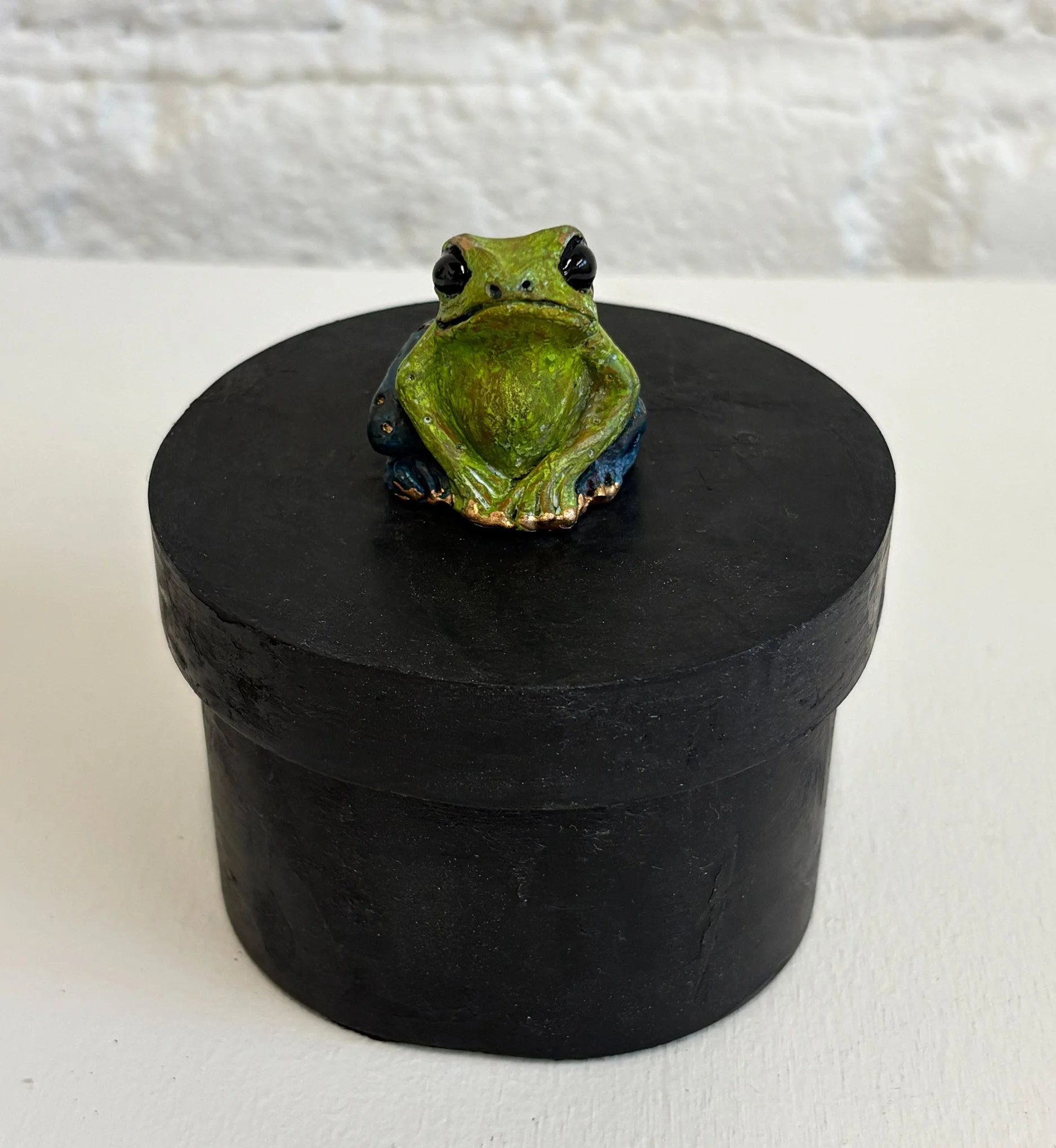Green.Blue Frog Front View.jpg