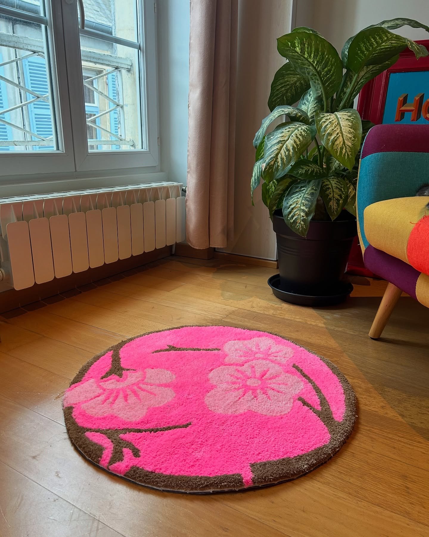 Maintenant que l&rsquo;exposition est termin&eacute;e, je peux enfin vous pr&eacute;senter toutes mes cr&eacute;ations. 
&bull;
Si l&rsquo;une d&rsquo;elles vous int&eacute;resse, vous pouvez m&rsquo;envoyer un message pour plus d&rsquo;informations 