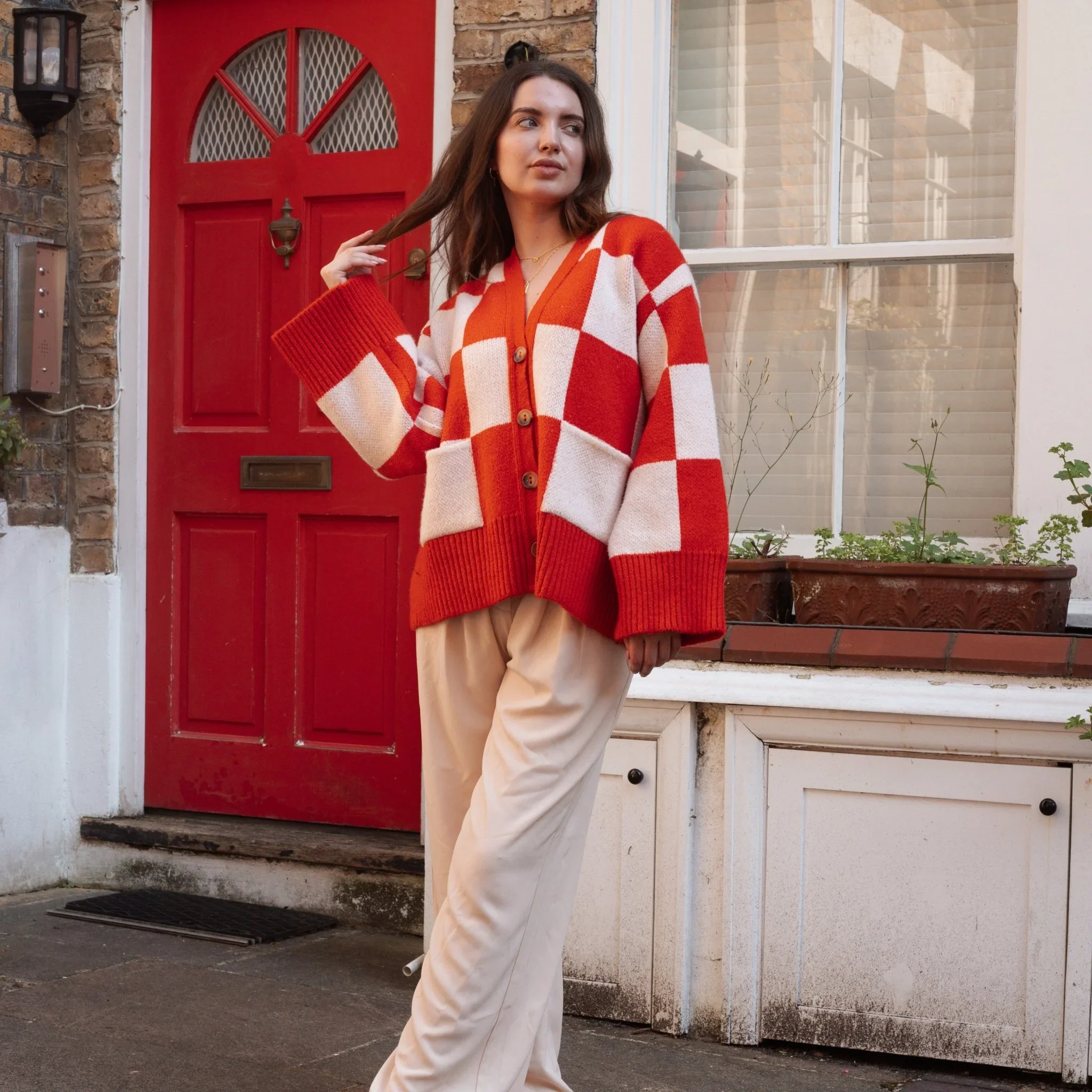candice-checked-wide-sleeve-cardigan-red-whitecara-the-sky-Gweni-Gwyllt.webp