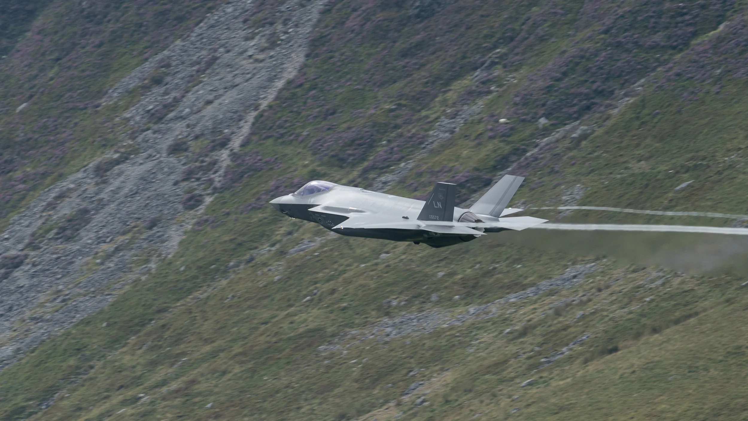 f35-8.jpg