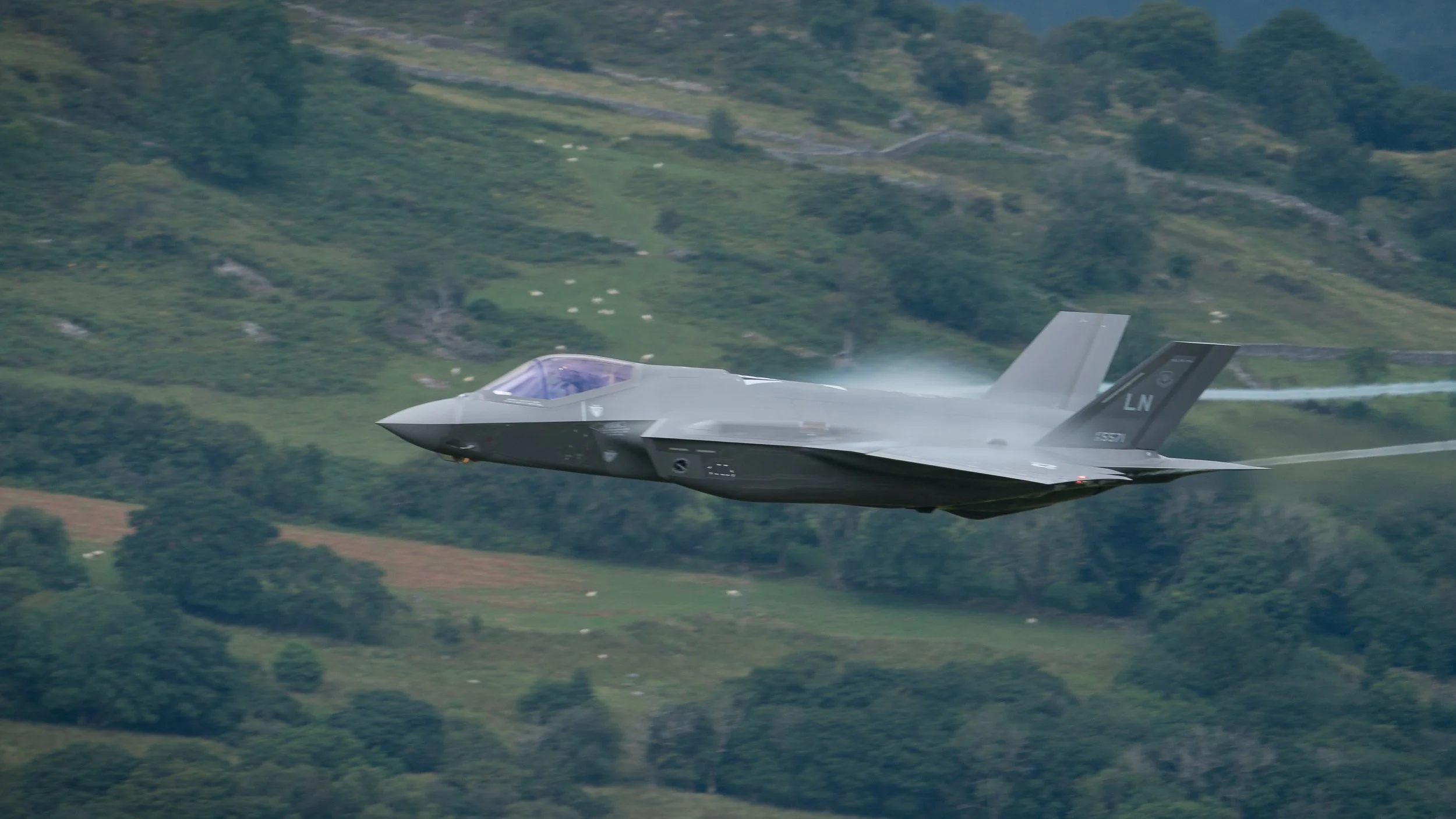 f35-1.jpg