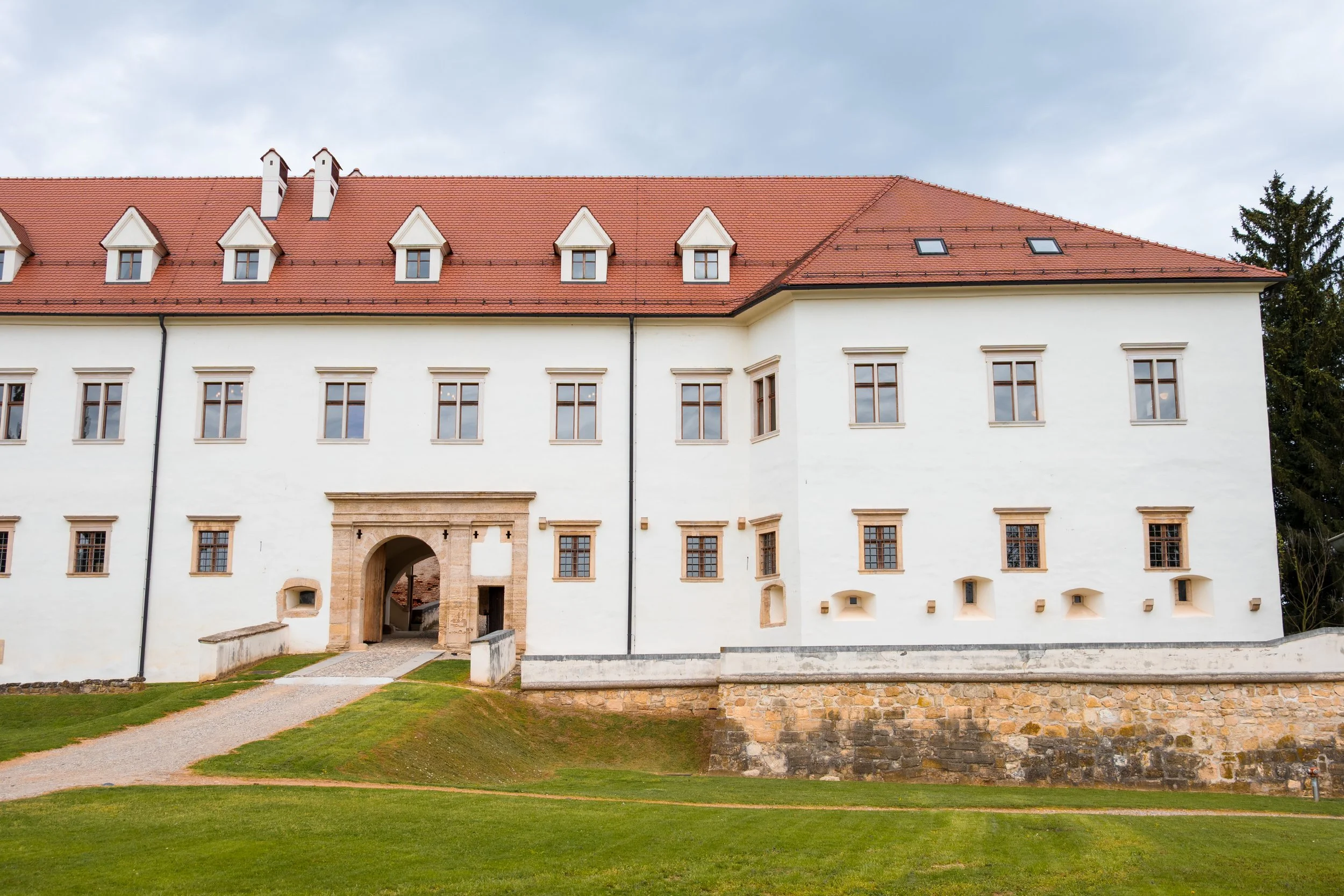 FOTO IN VIDEO: GRAD NEGOVA — ZGODBE O POMURJU - POMURSKI SPLETNI MEDIJ