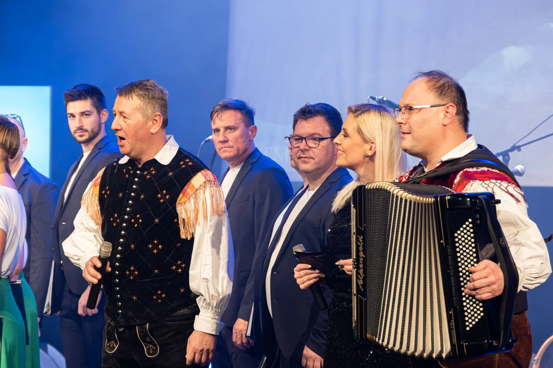 Slovenija v srcu – večer, ko je slovenska pesem povezala ljudi