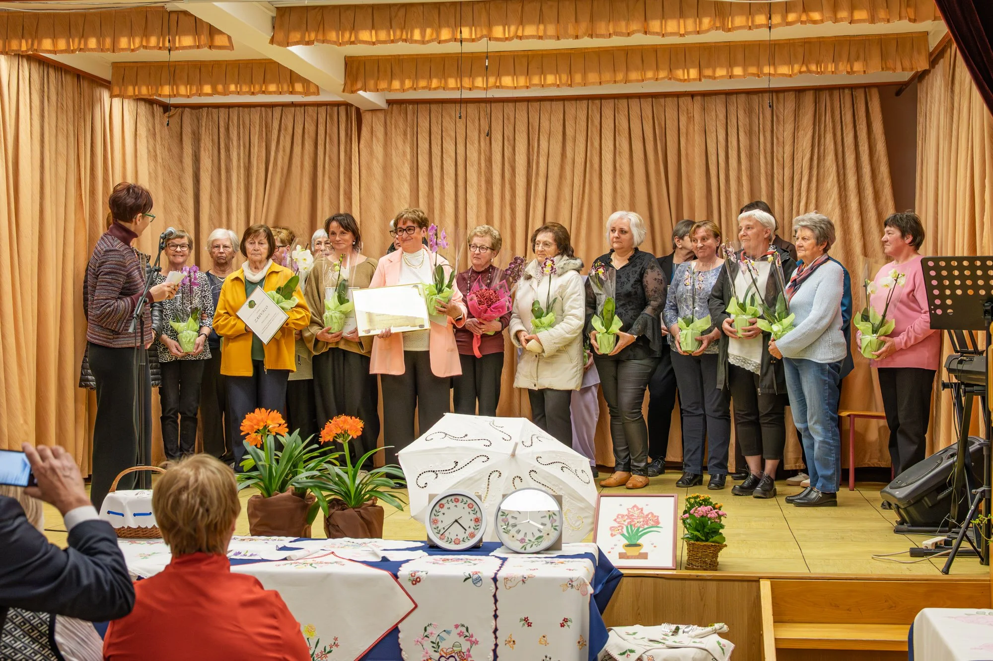 VEZILJE LIPOVCI KLARA DURIČ