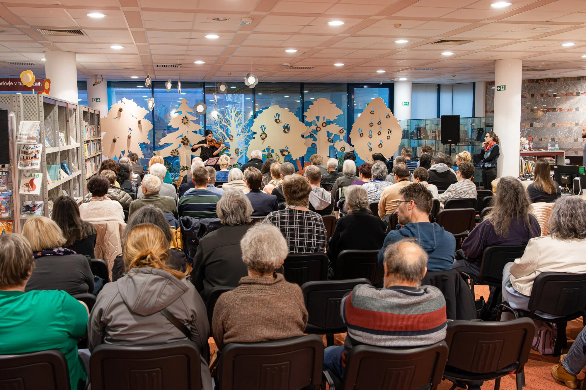 zbornik tu in zdaj pišk klara durič