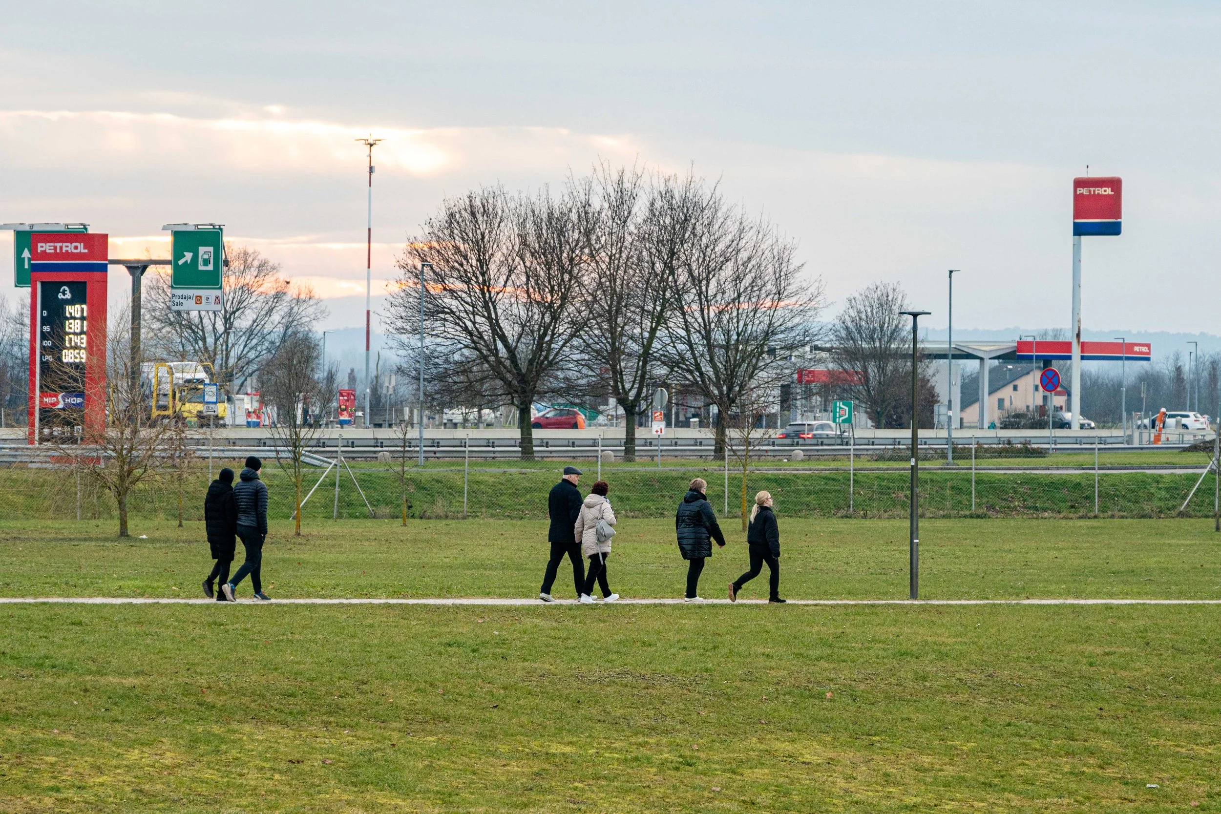 Soboško jezero / sprehajalci. Januar 2026 / Klara Durič