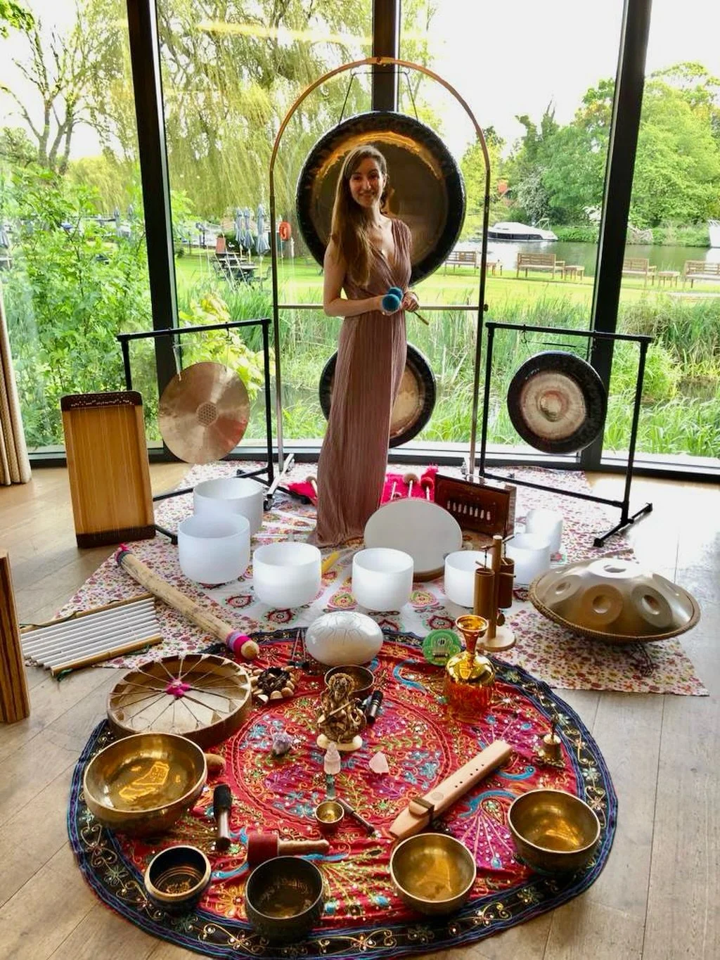 ✨ Winter Sound Bath ✨
Sunday 8th February | 11:00&ndash;12:30
📍 The Swan at Streatley @theswanatstreatley @coppaclub 

As winter wraps the land in stillness, we gather to turn inward &mdash; to rest, restore and gently renew.

Join me this Sunday fo