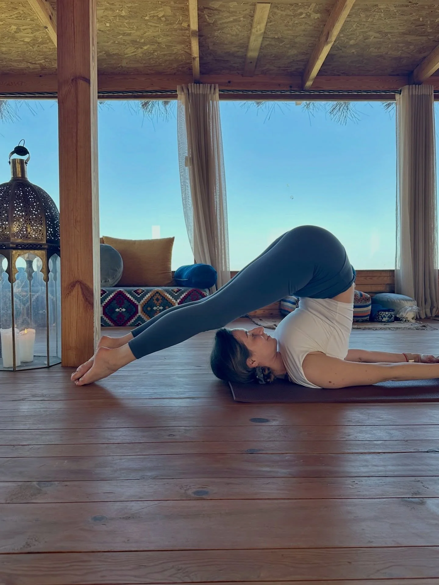 ✨ This week I&rsquo;m starting
A brand new Midweek Reset &ndash; Gentle Yoga series
At @thestudioreading in Reading

✅ We begin tomorrow 15th April
Wednesdays at 6.30&ndash;7.30pm
A 6-week journey together

🌿 Expect slow, mindful movement
Supported 