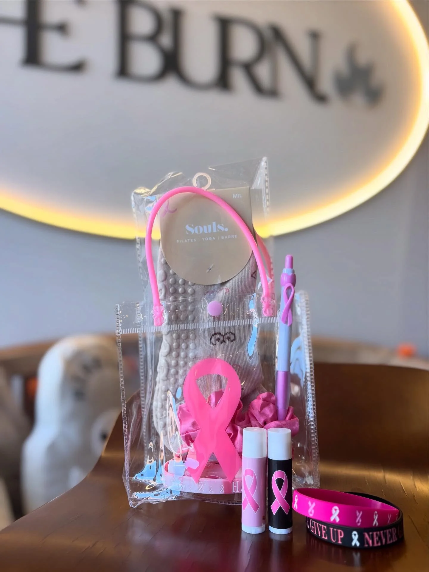 π October Reminder: Don’t forget to book your Friday night Pink Donation Classes — 100% of proceeds go directly to breast cancer research.
As a women-owned business, this cause means so much to us. Women supporting women is powerful &md