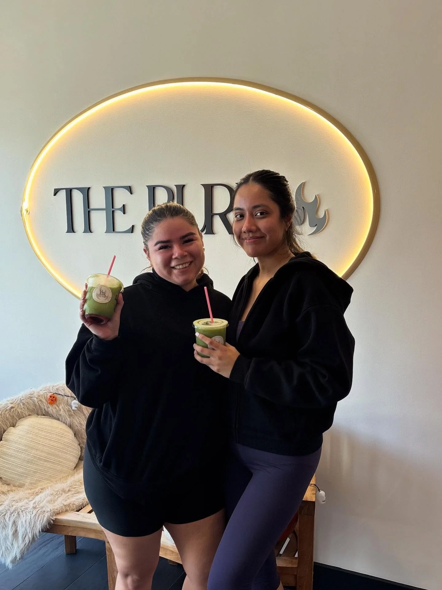 A Sunday sweat with bestie & an iced matcha after class > π΅β€οΈ‍π₯