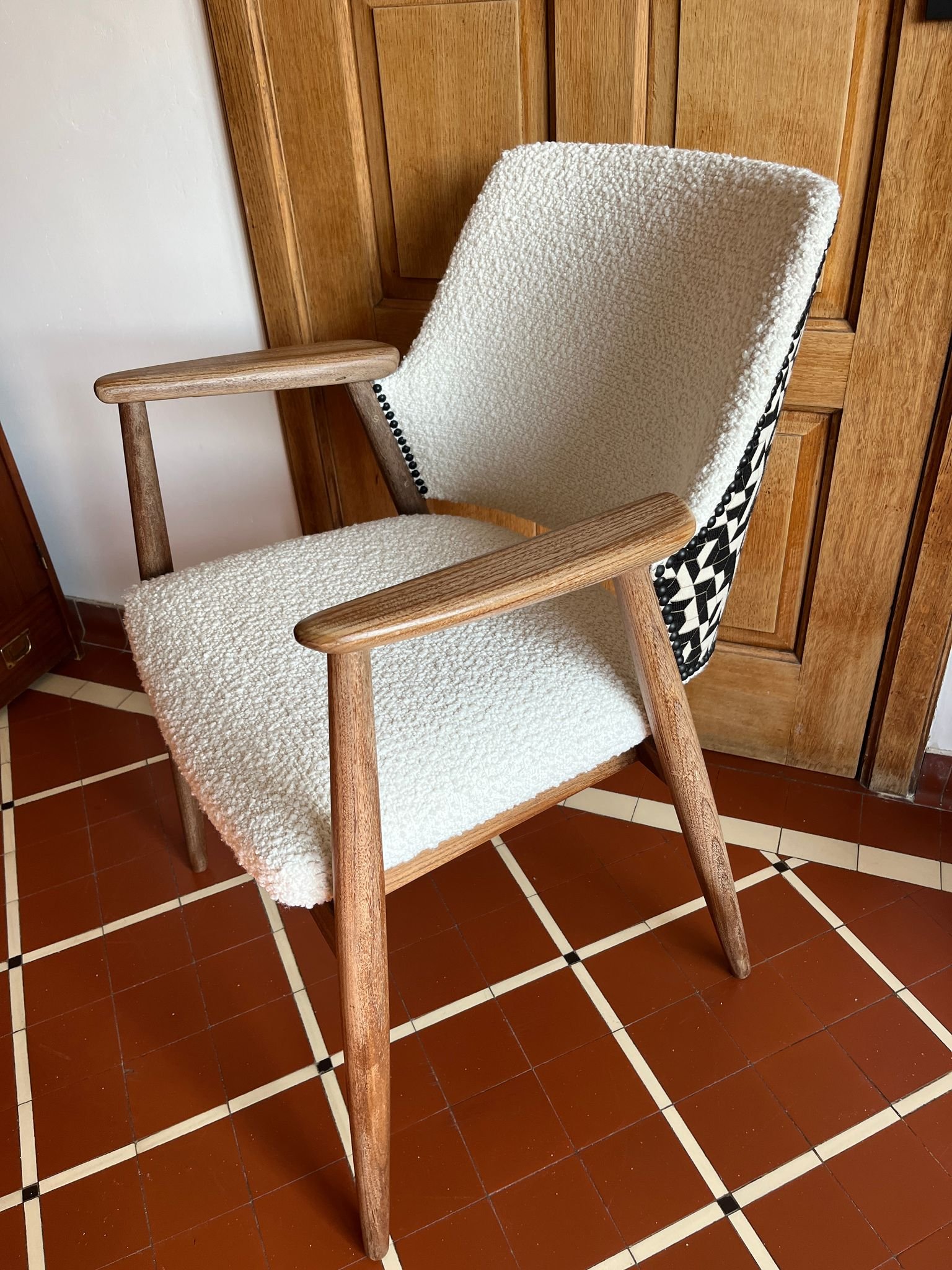 Chaise style scandinave garnissage refait