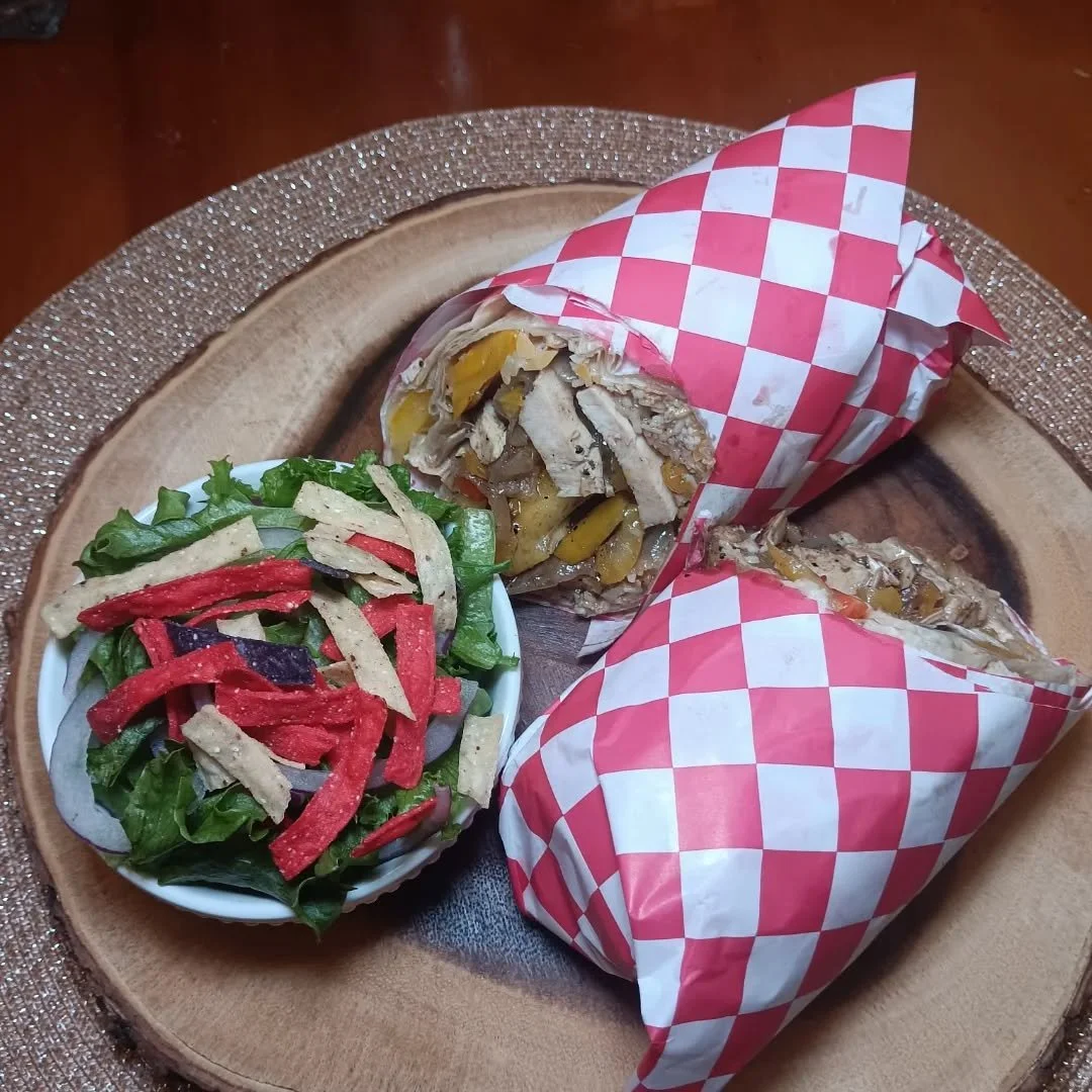 Taco Tuesday went a lil like this....

I made Kamryn a Chicken Fajita Burrito with Spicy Mexican Cheese w/ Guacamole Crema and a Simple Crispy Green Leaf Salad with Red Onions, topped with Tri Color Tortilla Strips...

💙-Chef Kia